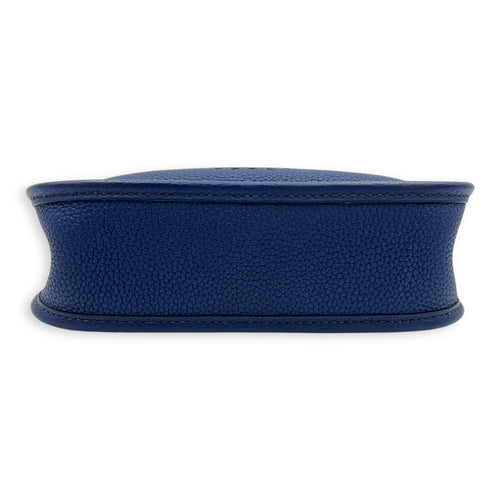 Evelyne Blue in Clemence, Gold hardware