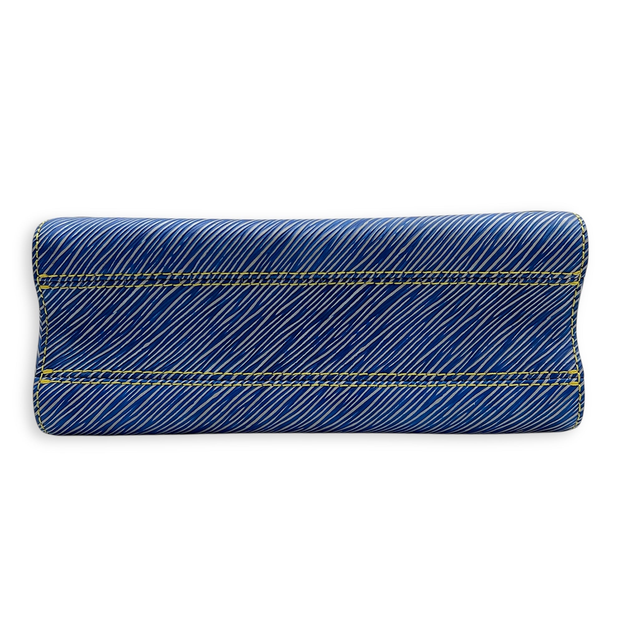 Twist Shoulder Bag MM Blue in Epi Leather, Mixed hardware