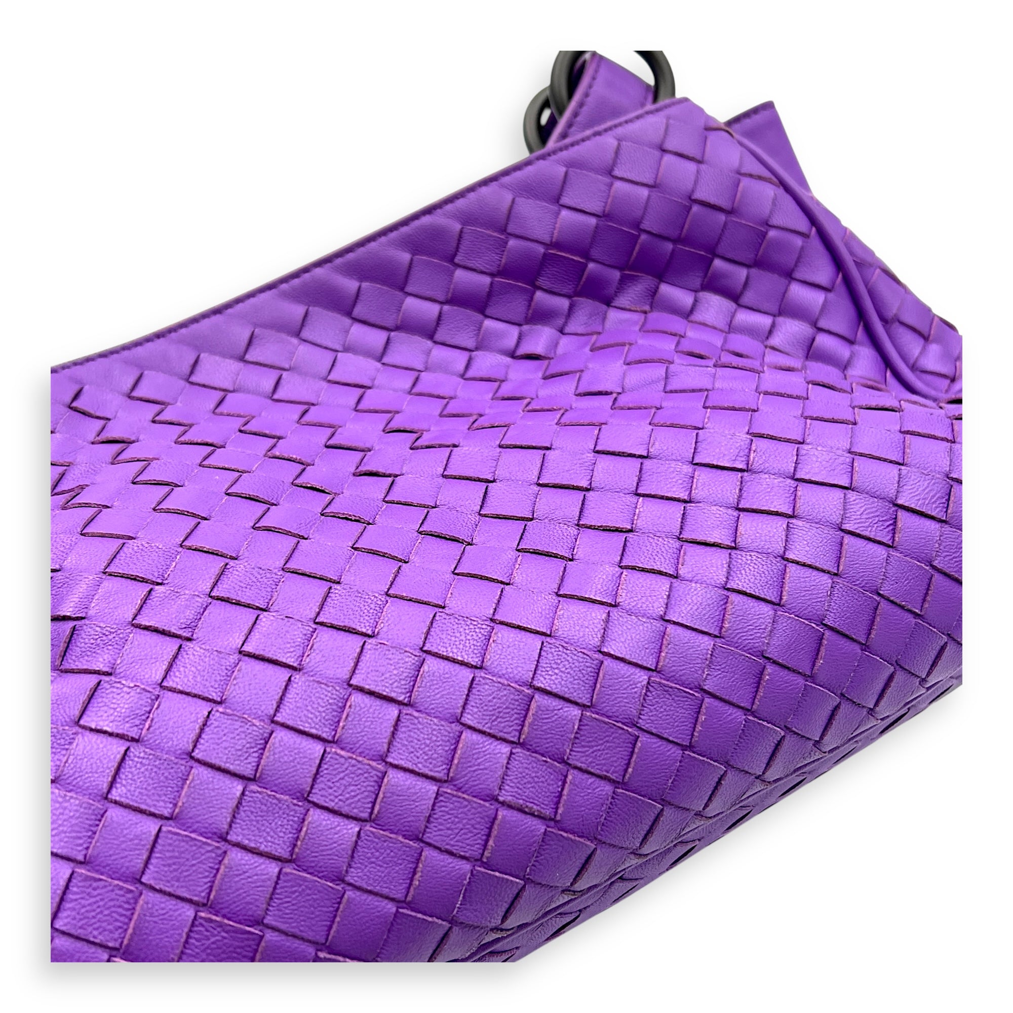 Intrecciato Shoulder Bag Purple in Lambskin, Ruthenium hardware
