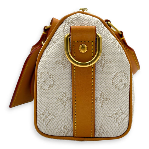 Heritage Keepall 25 Beige Top Handle Bag in Coated Canvas, Gold hardware