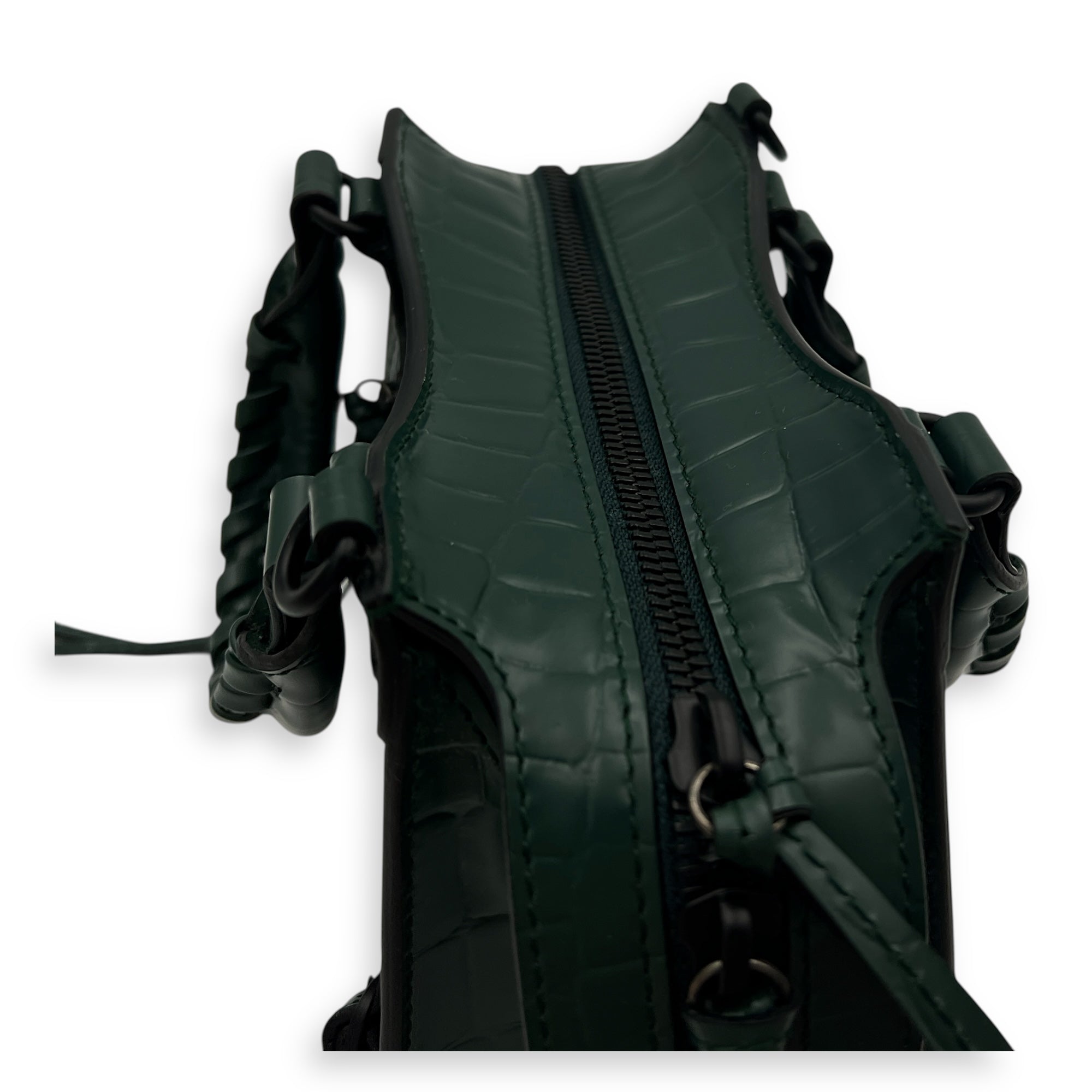 Neo Classic Top Handle Bag Green in Crocodile Embossed Calfskin, Black hardware