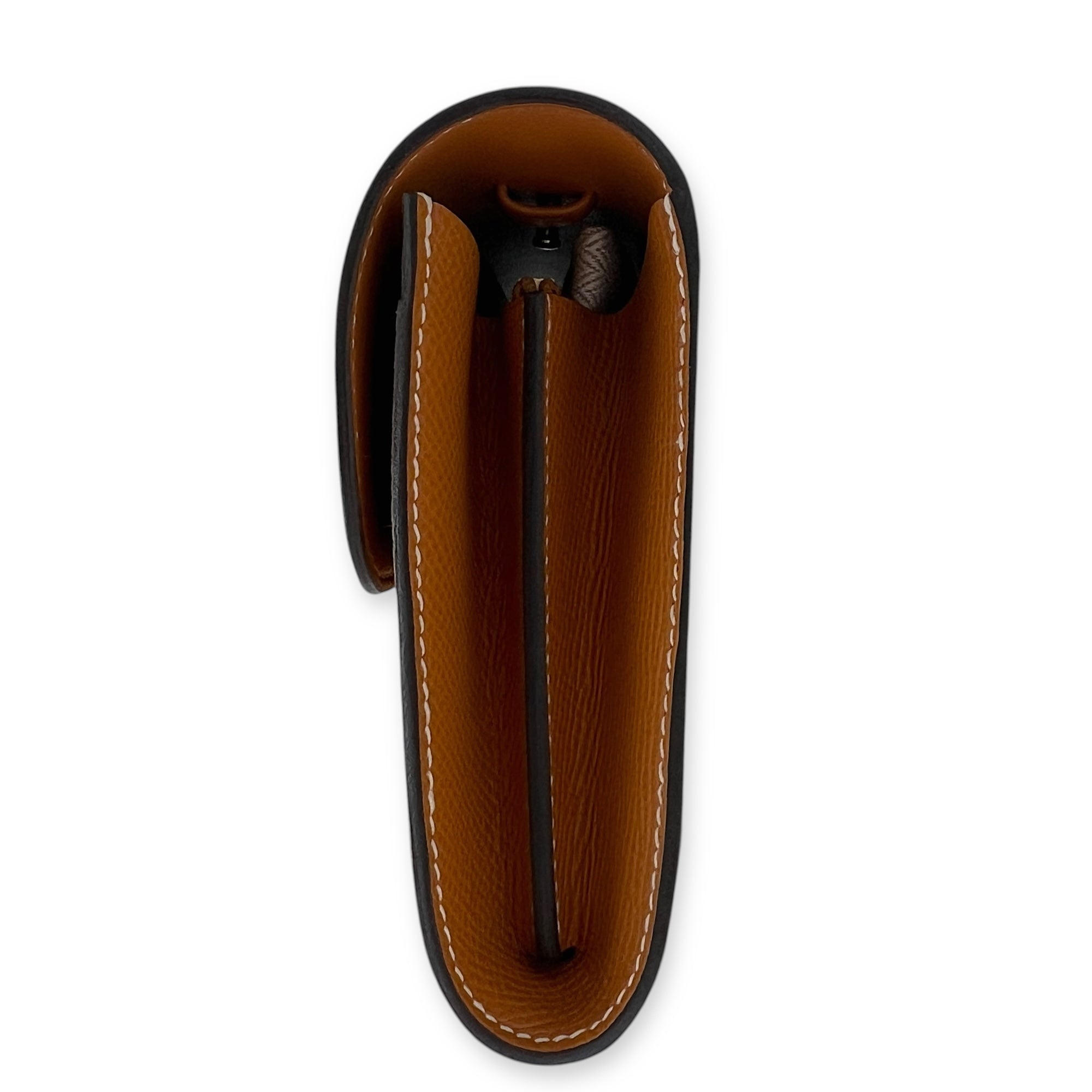 Constance To Go Toffe Crossbody Bag in Epsom, Gold hardware