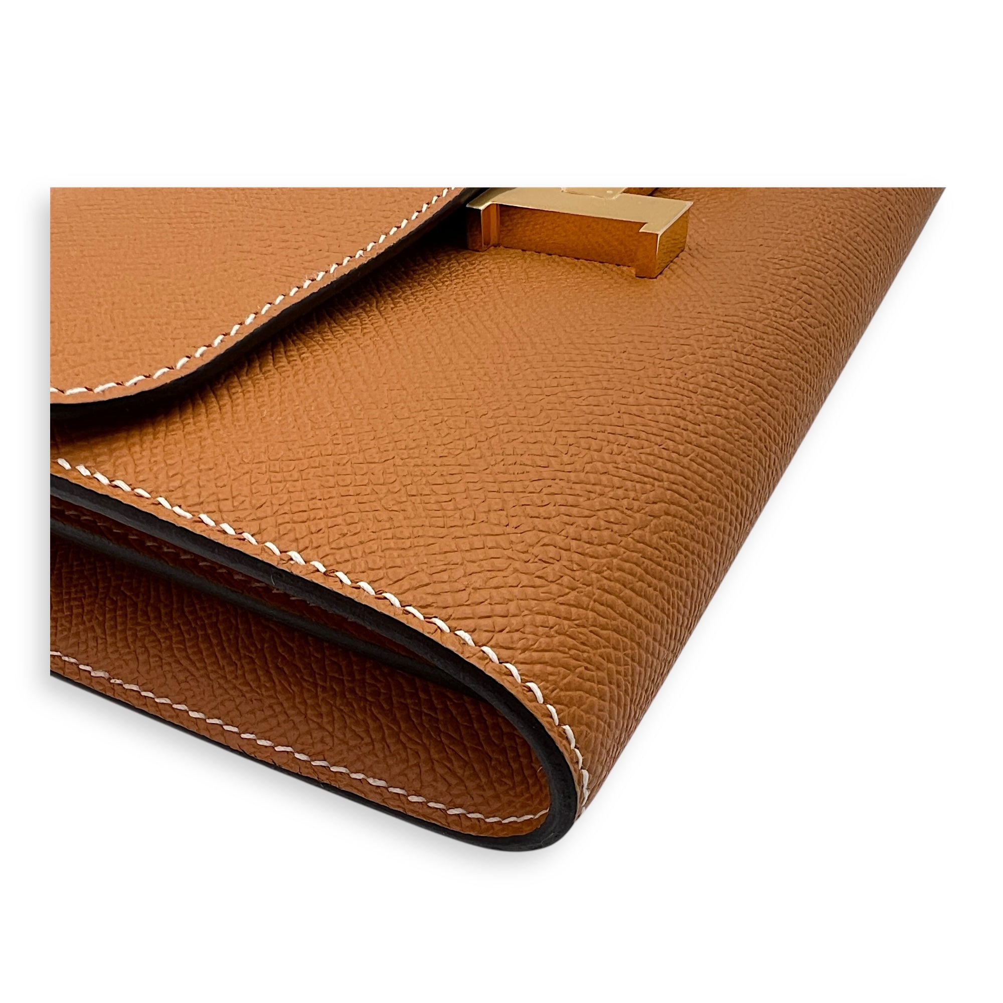 Constance To Go Toffe Crossbody Bag in Epsom, Gold hardware