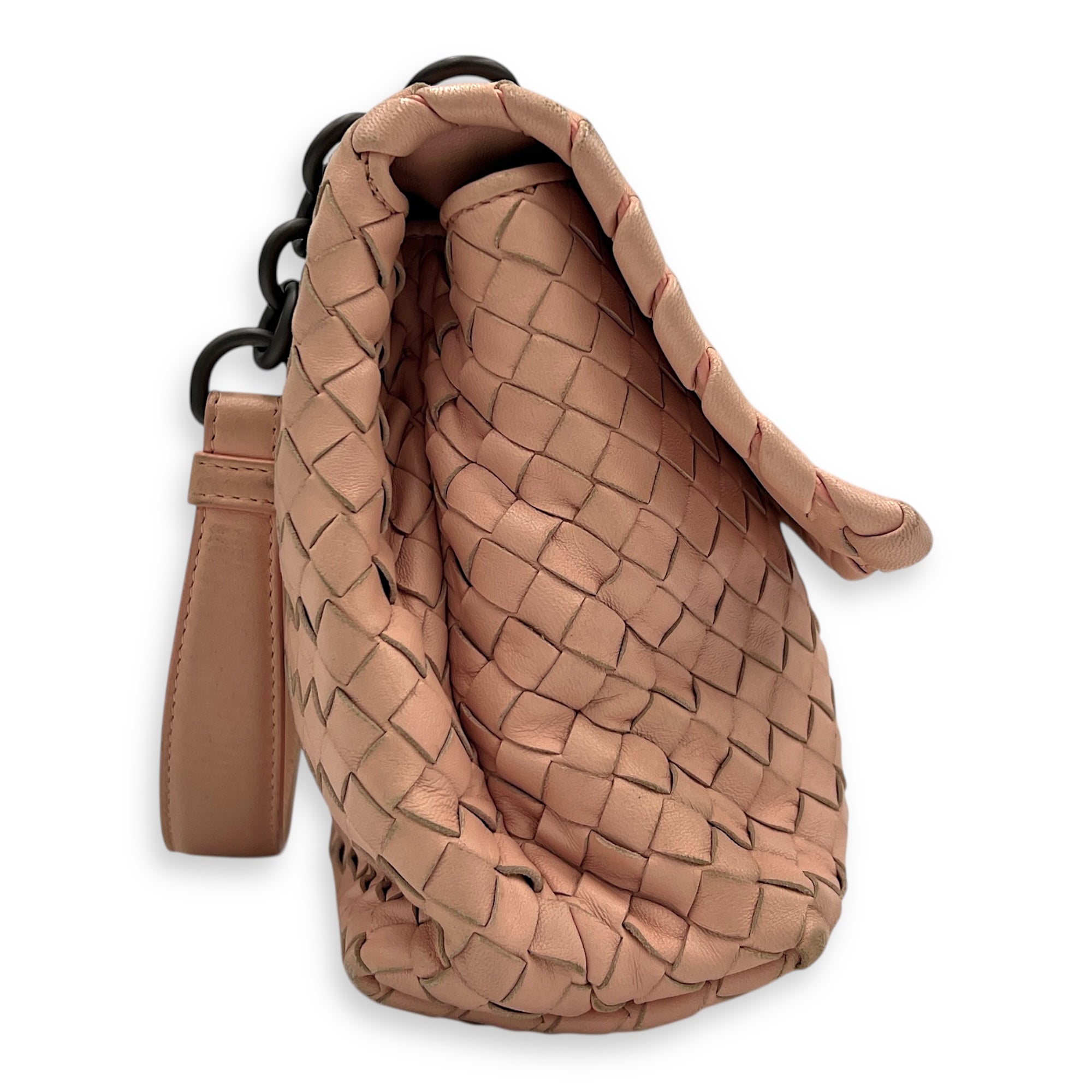 NA Shoulder Bag Beige in Calfskin, Gunmetal hardware
