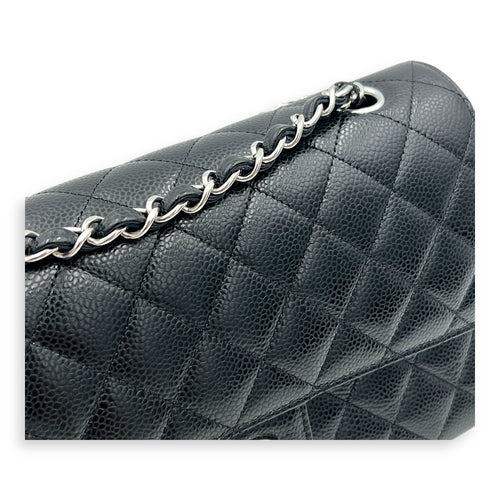 Classic Shoulder Bag Medium Black in Caviar Leather, Silver hardware