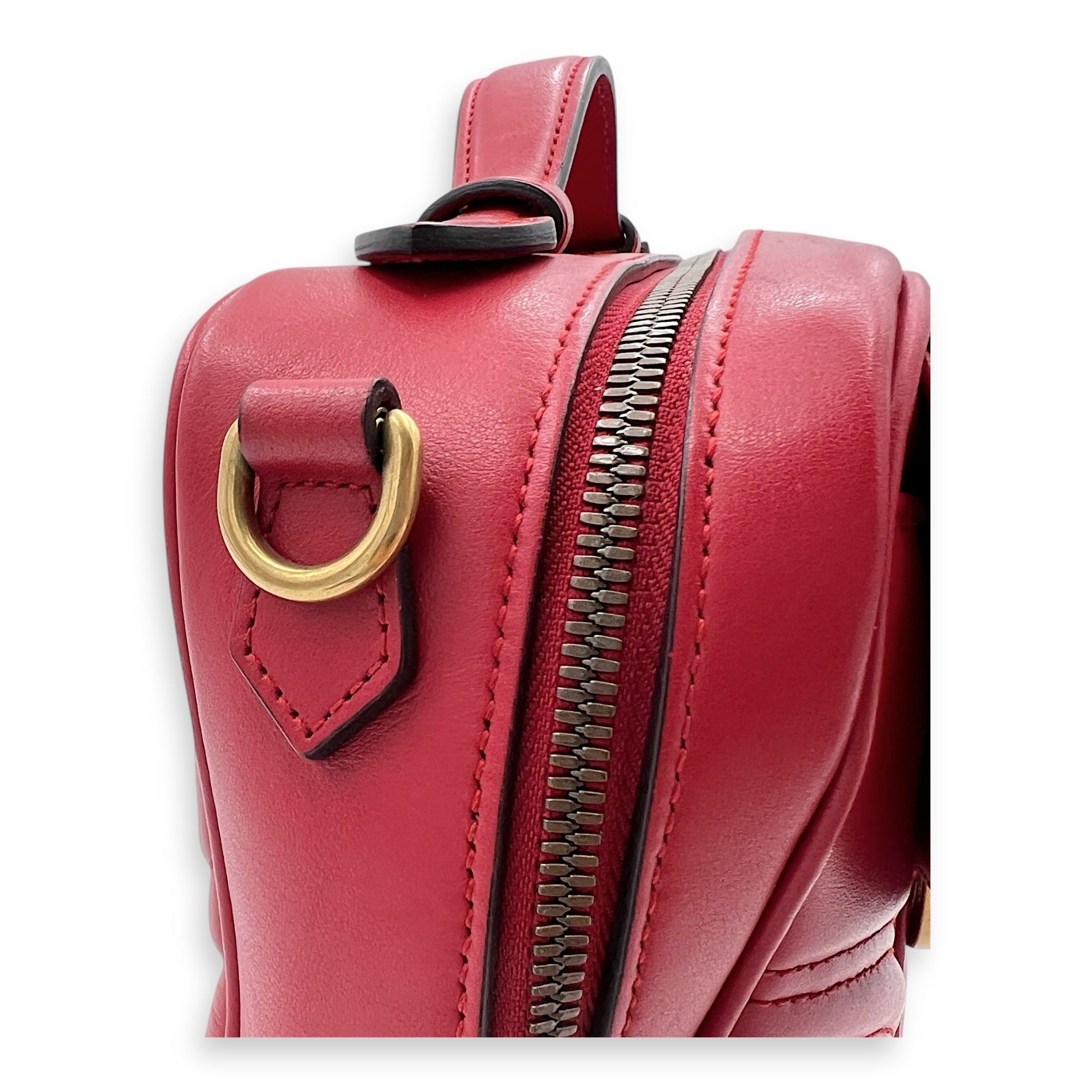 GG Marmont Top Handle Bag Red in Calfskin, Gold hardware