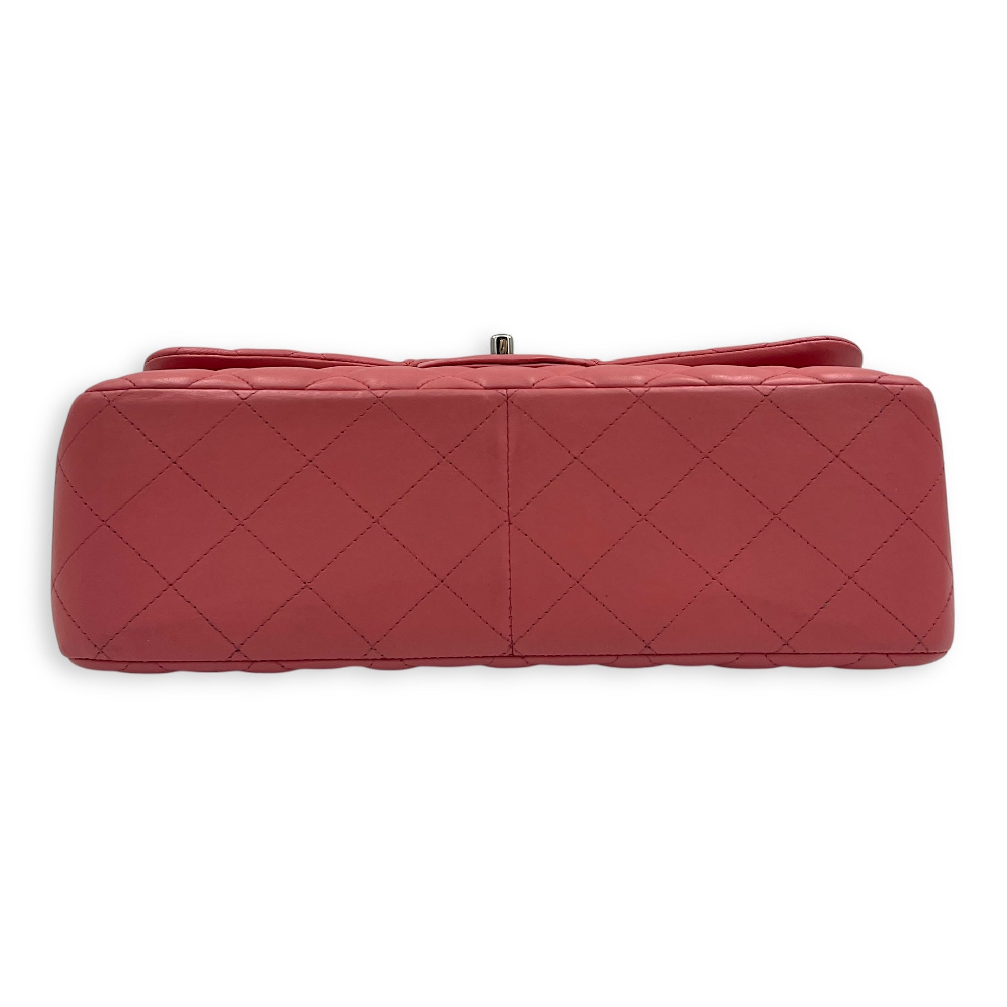 Classic Shoulder Bag Jumbo Pink in Lambskin, Silver hardware