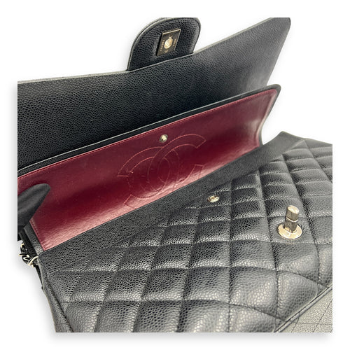 Classic Shoulder Bag Maxi Black in Caviar Leather, Silver hardware