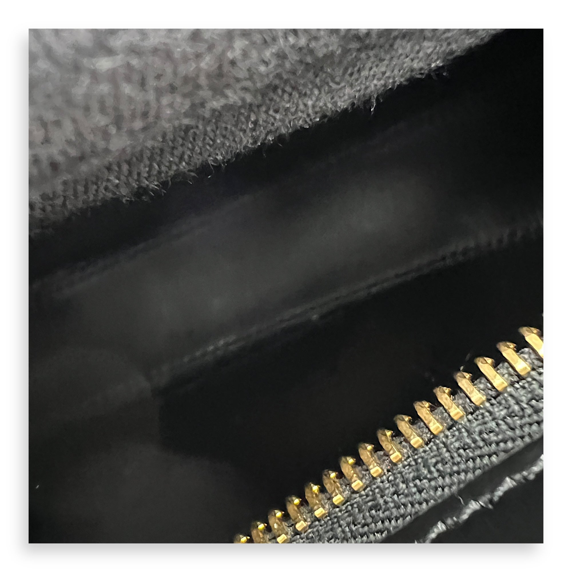 Tilly Black Shoulder Bag in Calfskin, Gold hardware