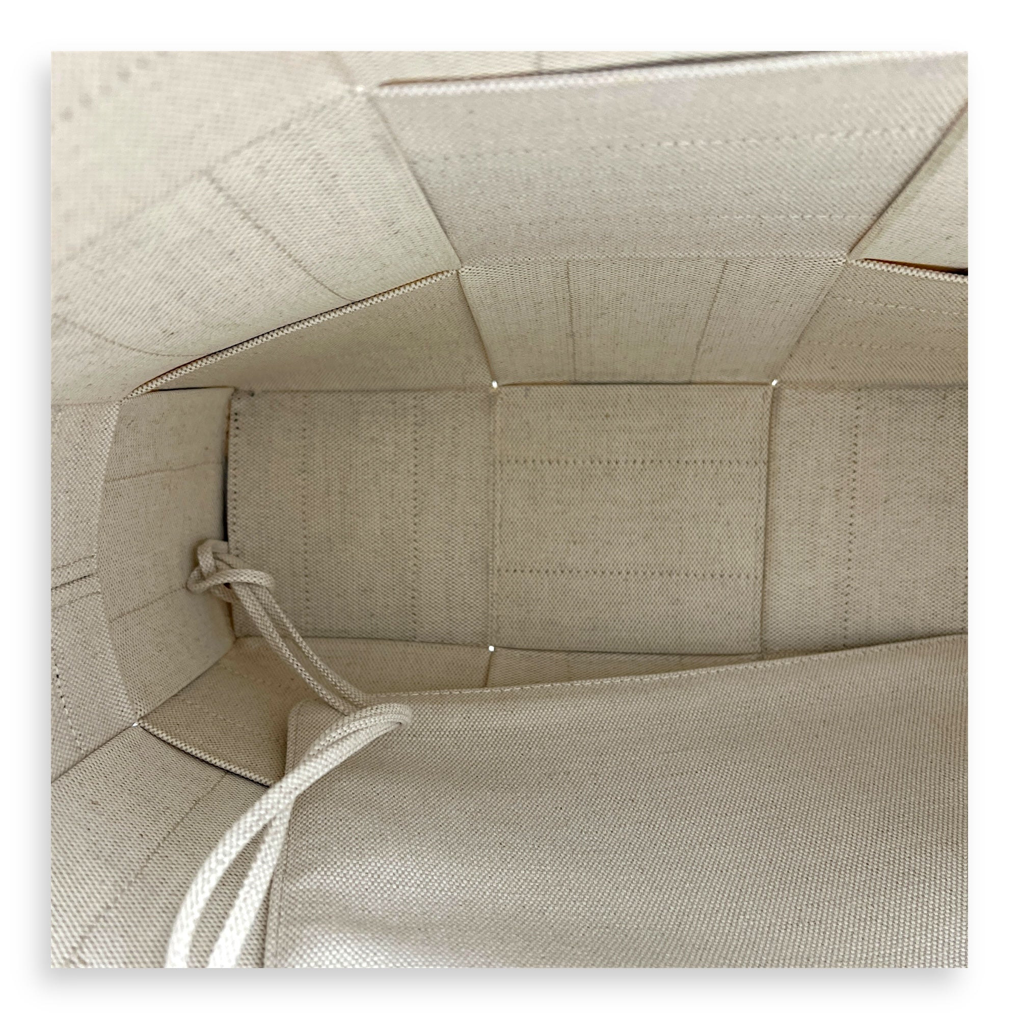 Arco Top Handle Bag Brown in Canvas