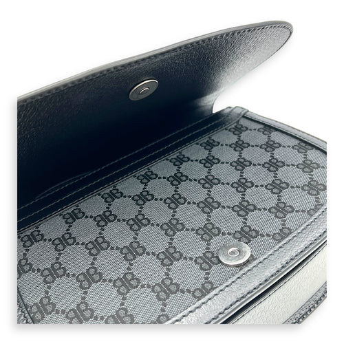 The Hacker Project Ophidia Shoulder Bag Black in Canvas, Silver hardware