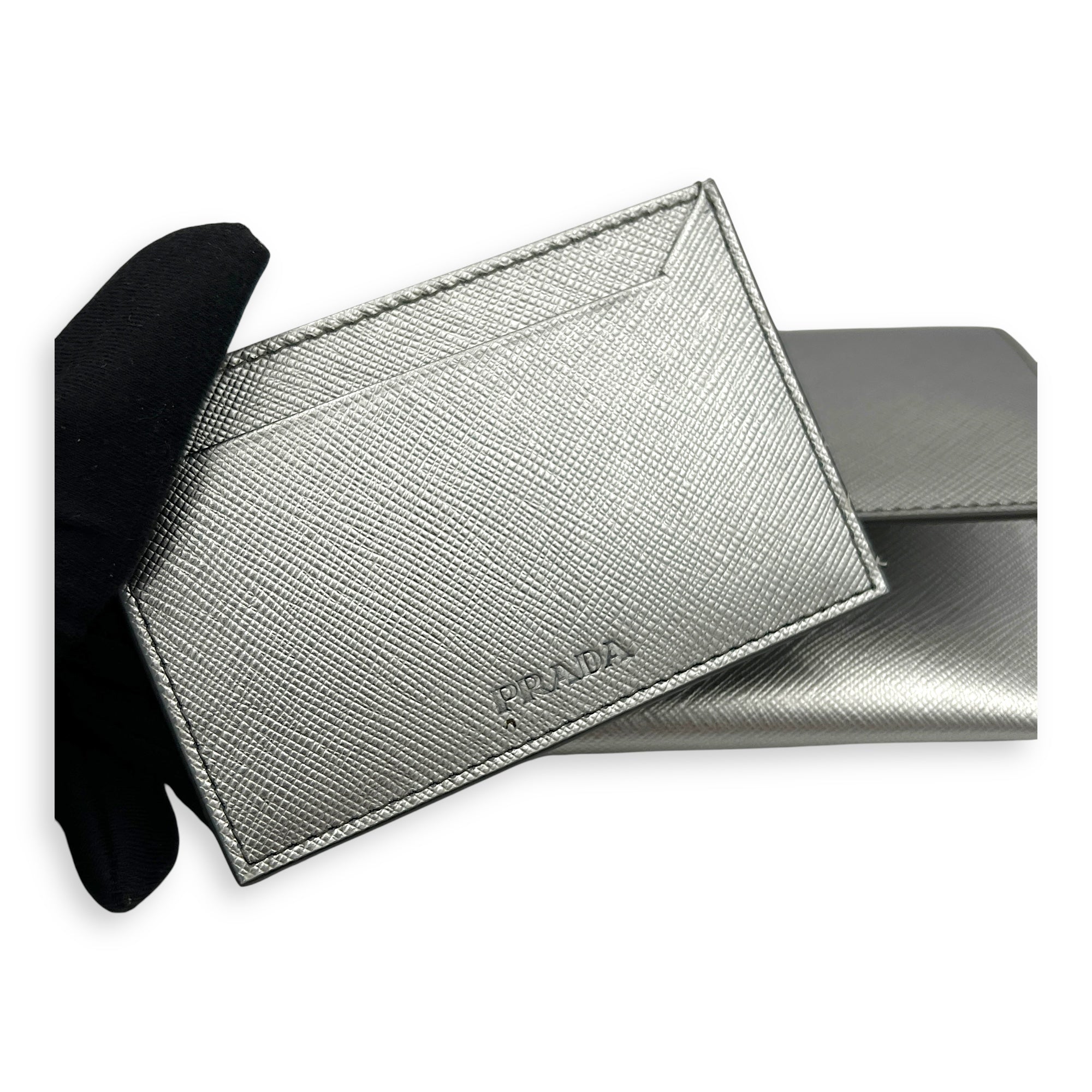 SAFFIANO WALLET Wallet Silver in Calfskin, Silver hardware