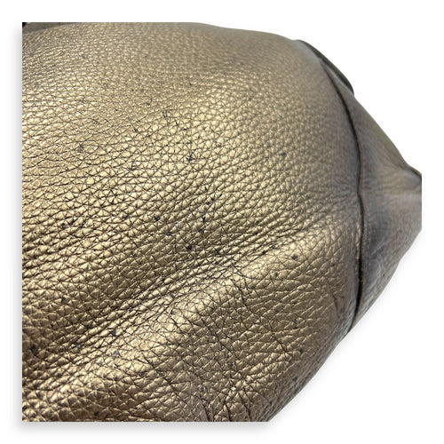 Vit Daino Green Shoulder Bag in Calfskin, Gold hardware
