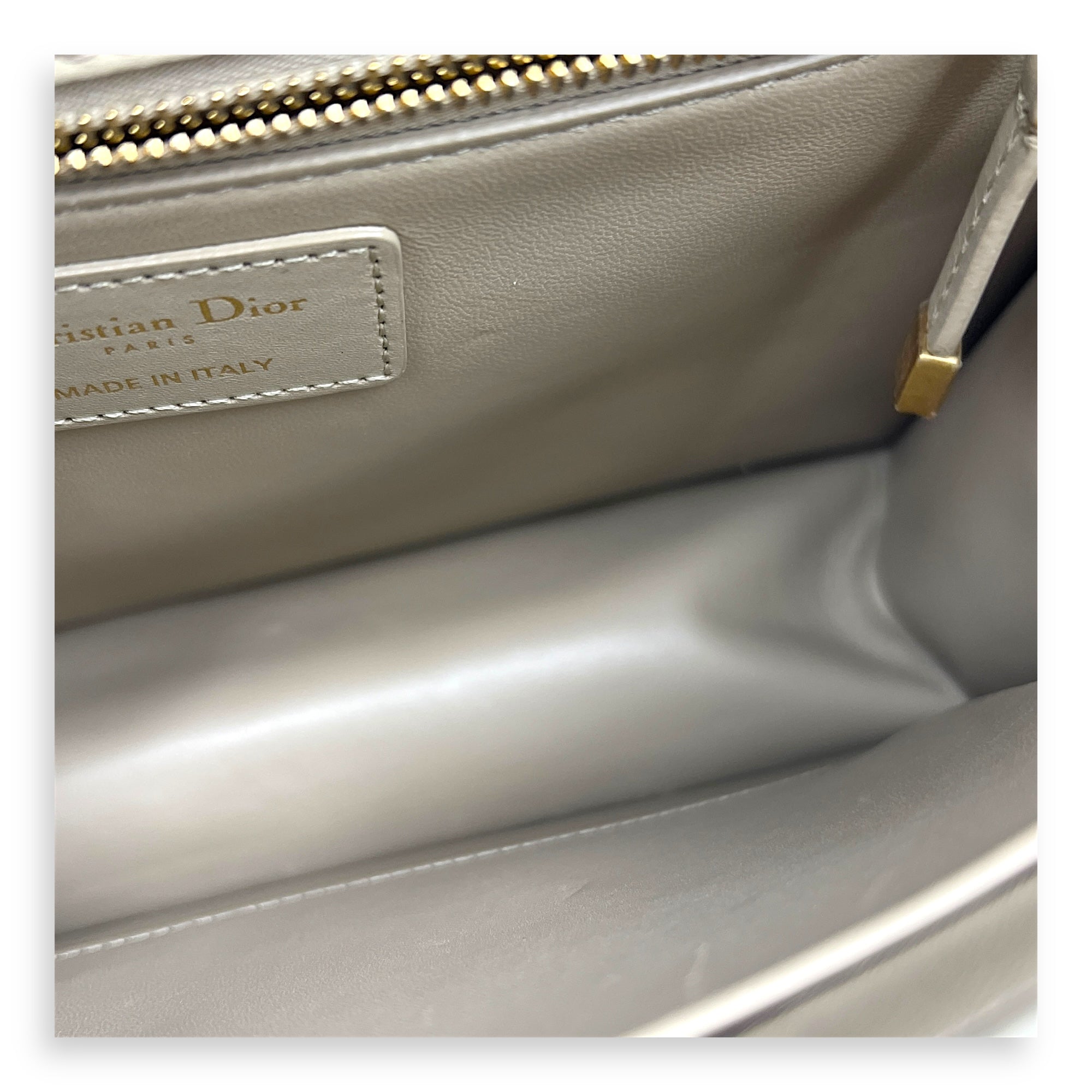 30 Montaigne Beige Shoulder Bag in Calfskin, Gold hardware