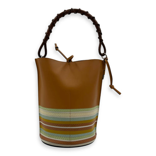 Gate Brown Bucket Bag in Calfskin, Silver hardware