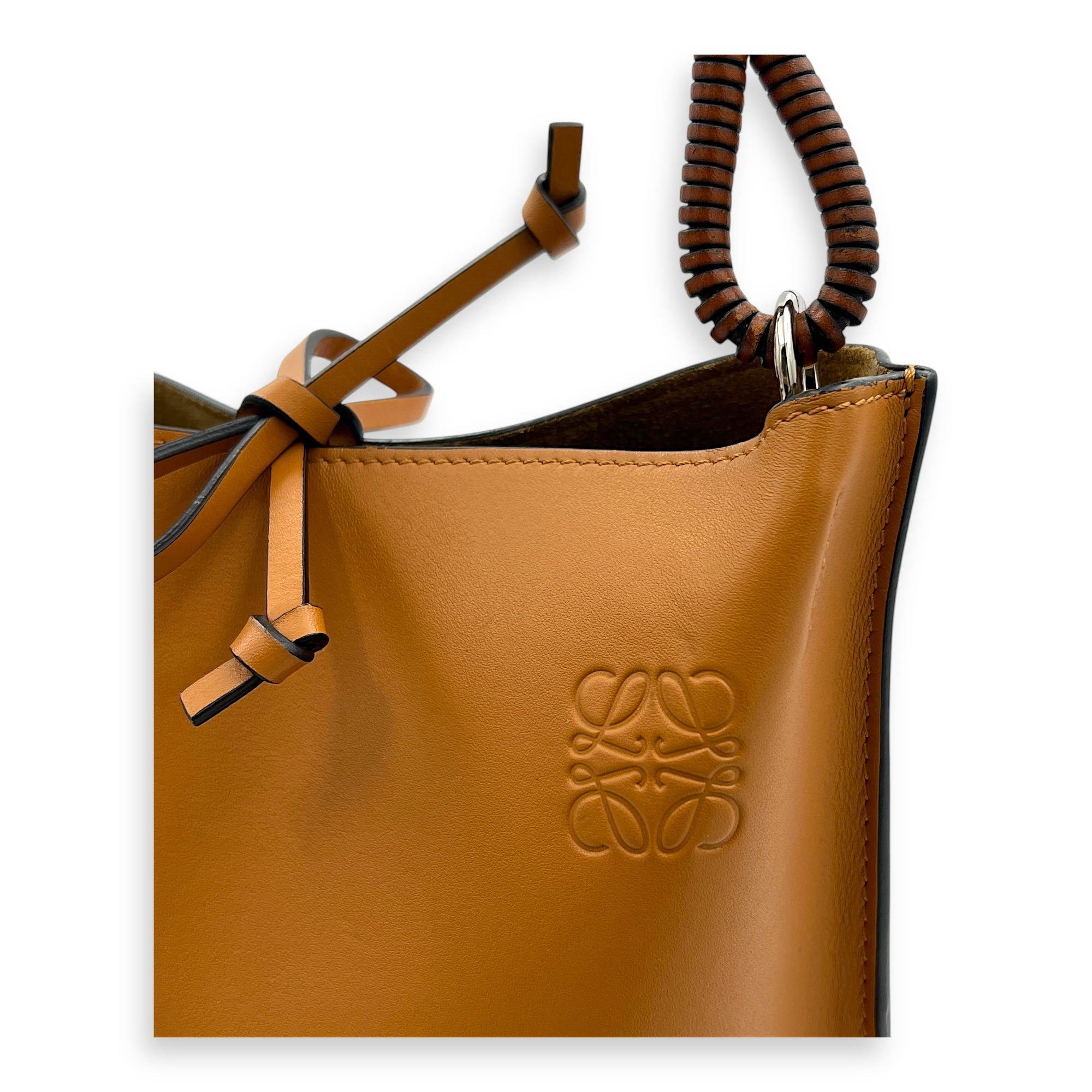 Gate Brown Bucket Bag in Calfskin, Silver hardware