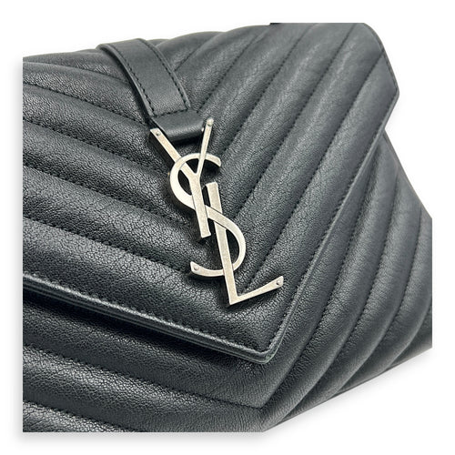 College Medium Black Shoulder Bag in Calfskin, Silver hardware