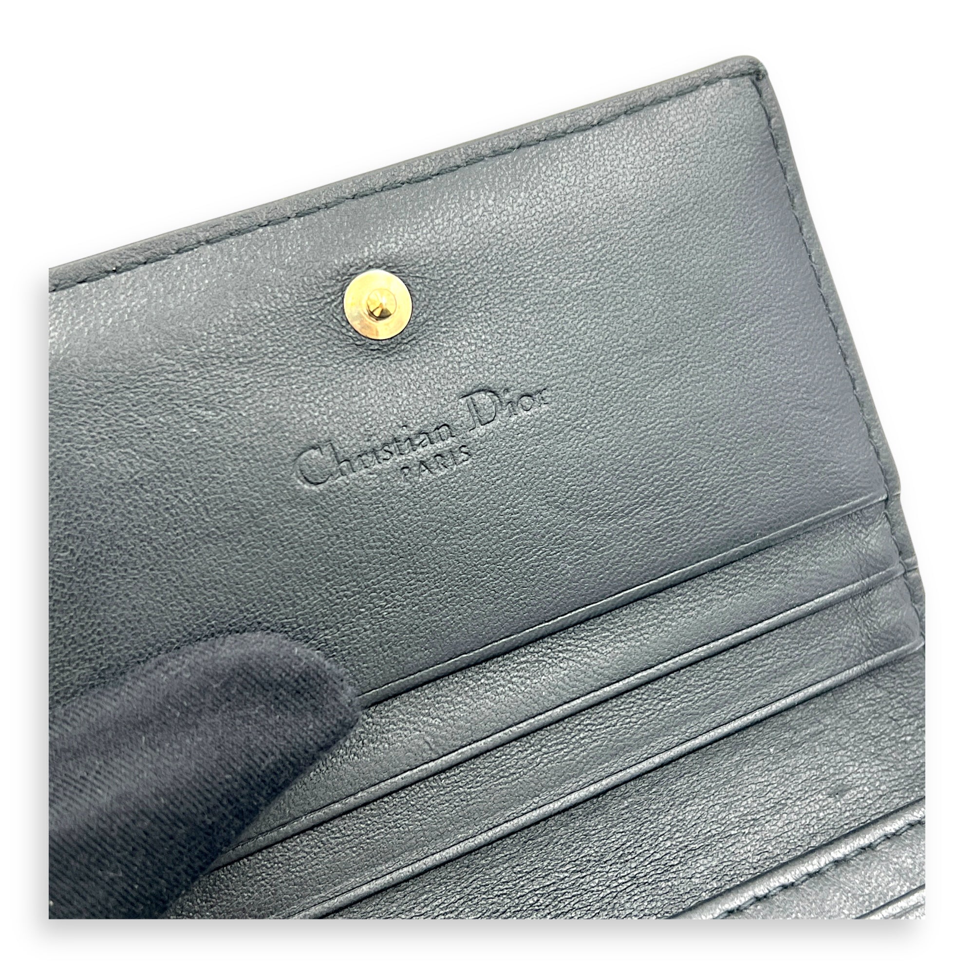 Gardenia Black Wallet in Lambskin, Gold hardware