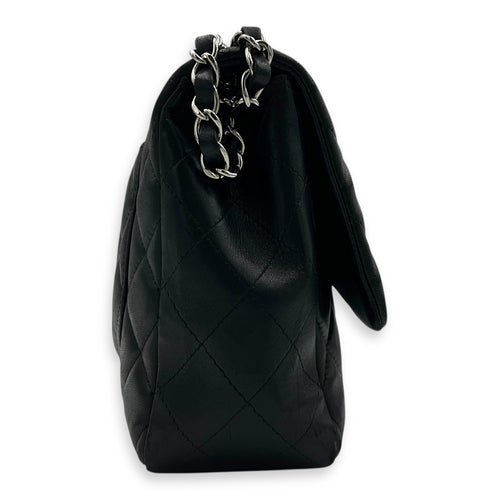 Classic Shoulder Bag Jumbo Black in Lambskin, Silver hardware