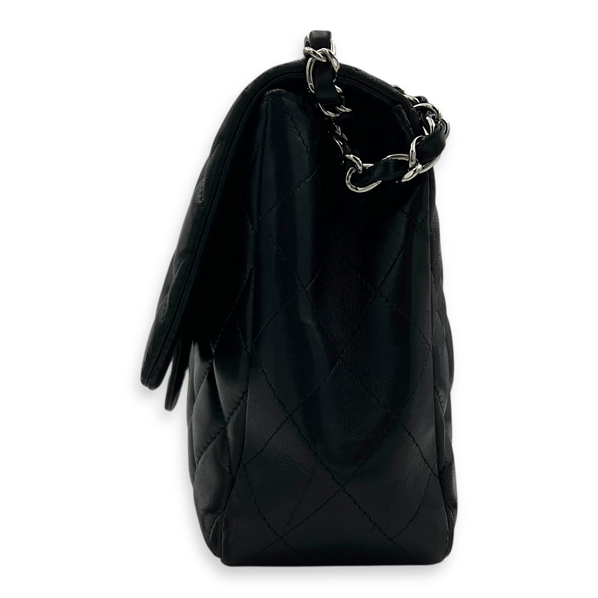 Classic Shoulder Bag Jumbo Black in Lambskin, Silver hardware