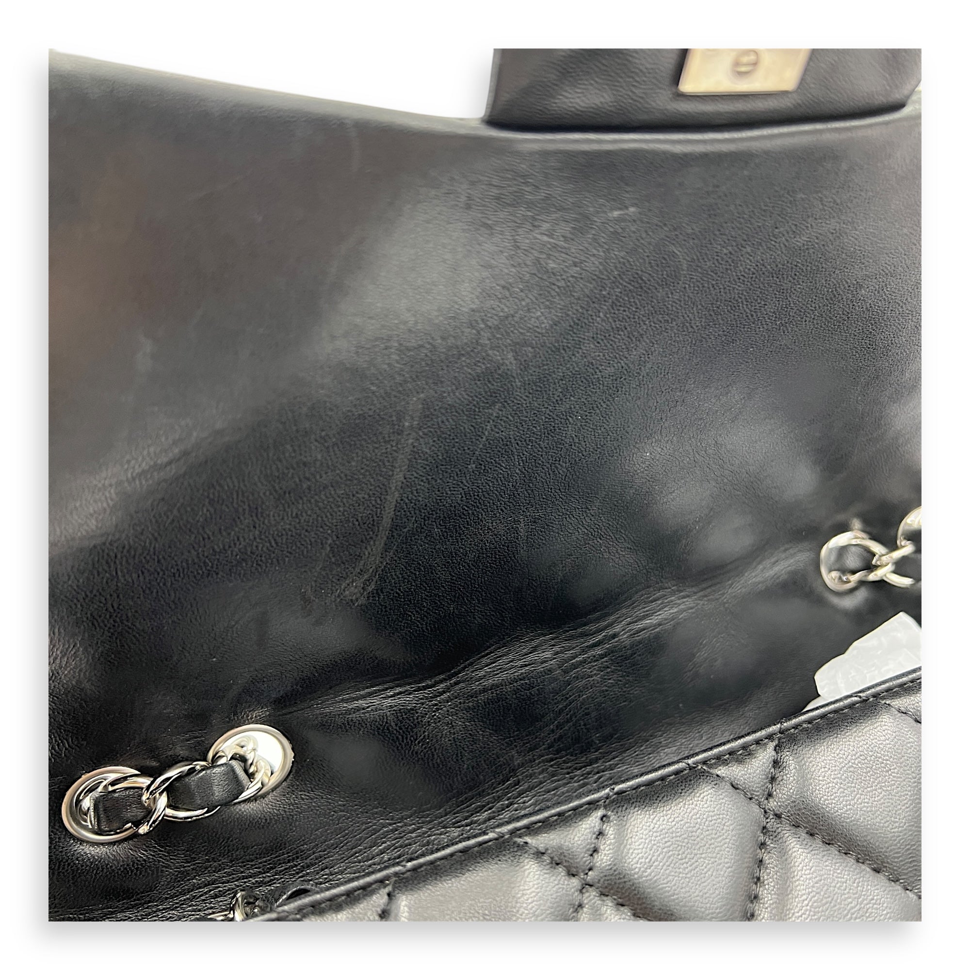 Classic Shoulder Bag Jumbo Black in Lambskin, Silver hardware