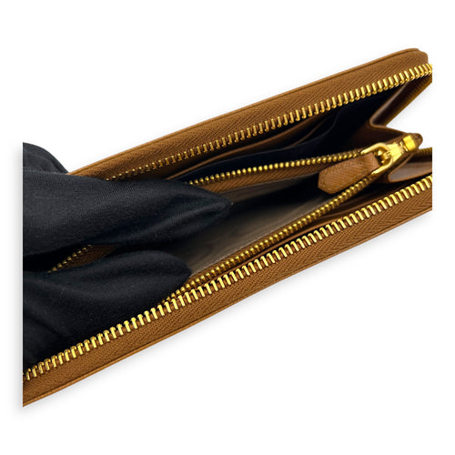 Saffiano Wallet Brown in Saffiano Leather, Gold hardware