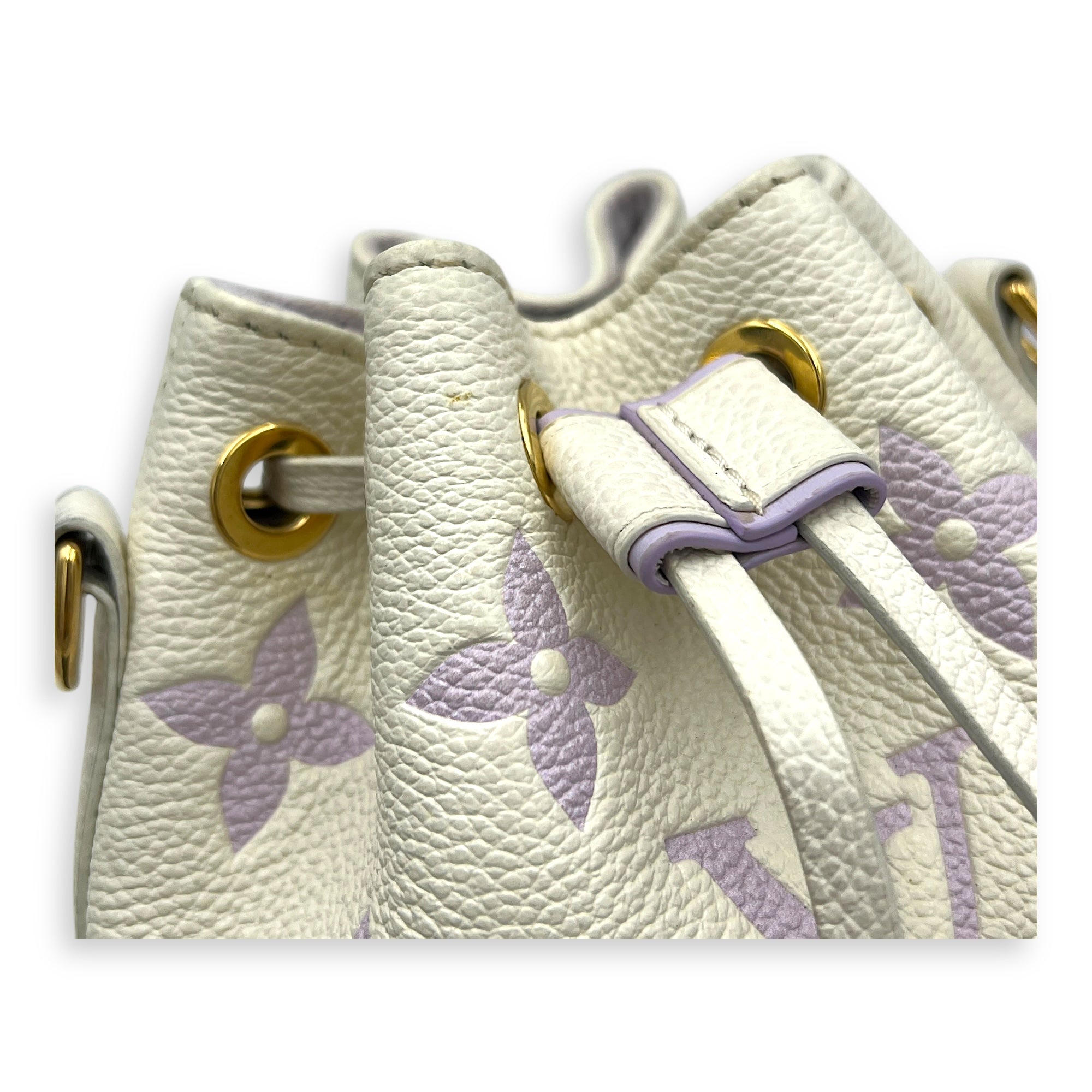 Noe Nano Bubble Tea Lilac/White Bucket Bag in Empreinte Leather, Gold hardware
