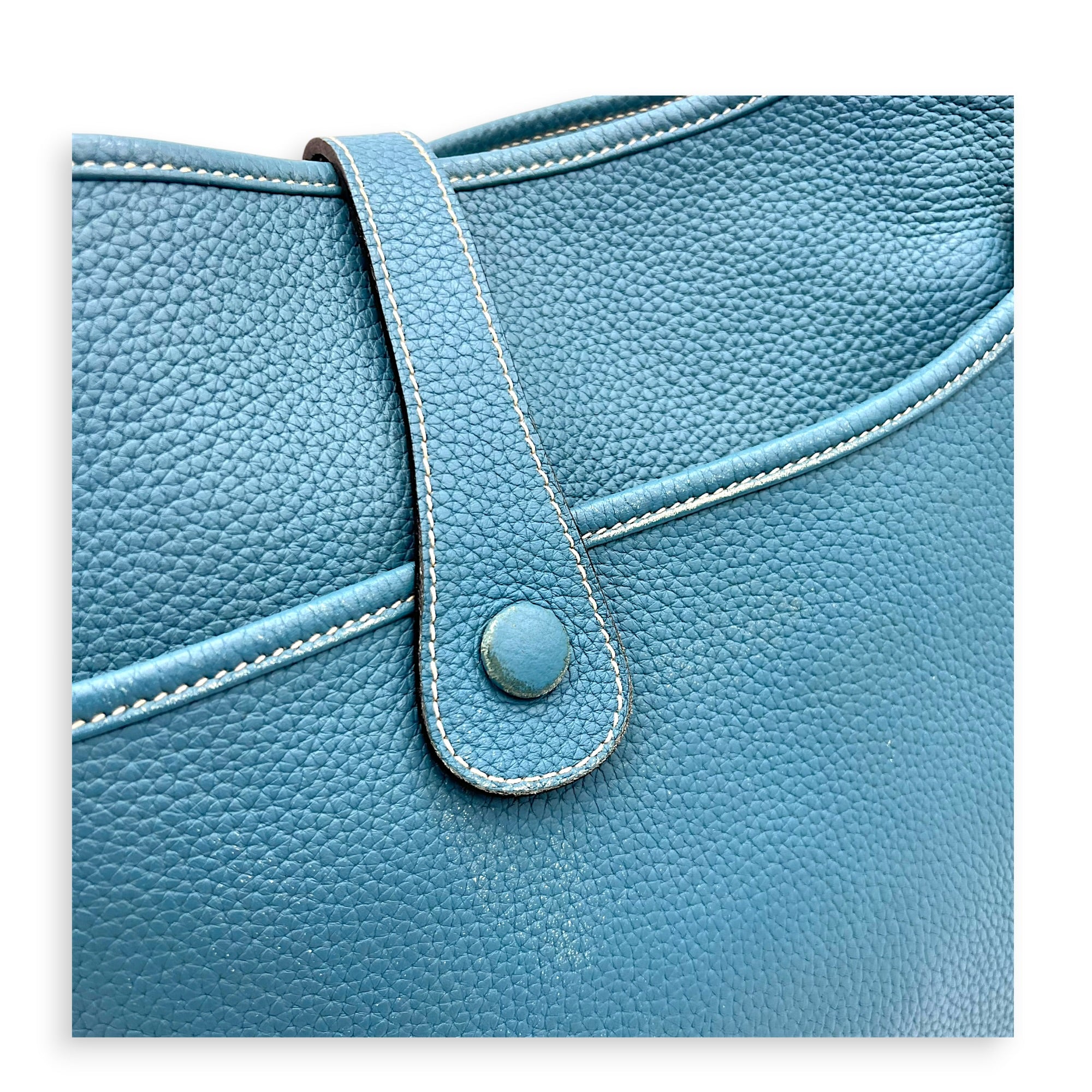 Evelyne III Blue Shoulder Bag in Clemence, Silver hardware