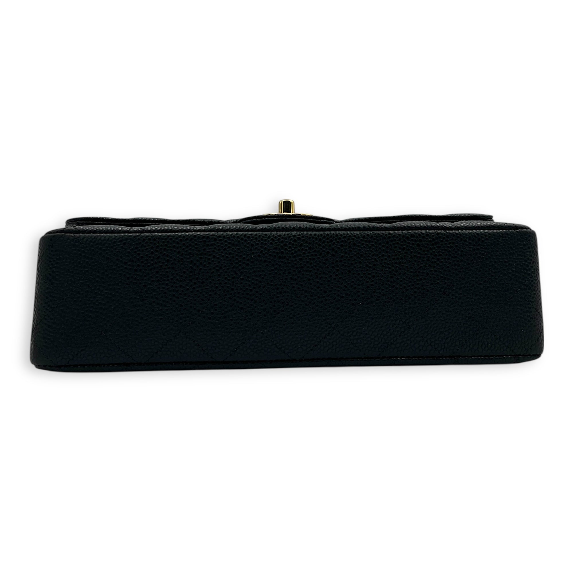 Classic Shoulder Bag Medium Black in Caviar Leather, Gold hardware