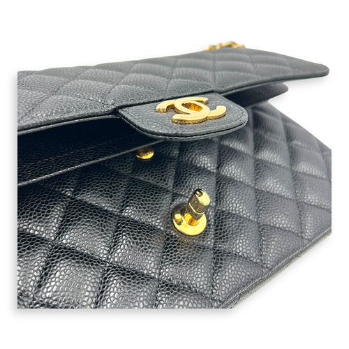 Classic Shoulder Bag Medium Black in Caviar Leather, Gold hardware
