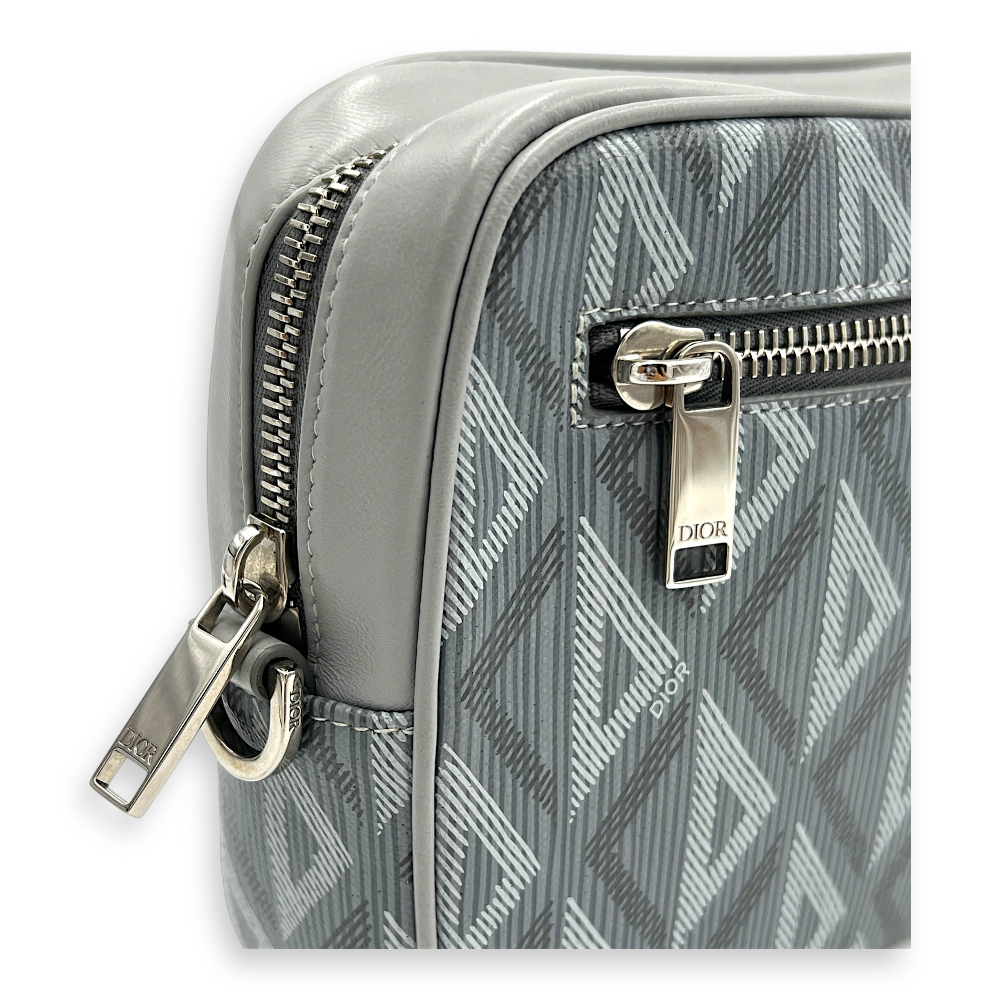 Others Clutch Grey in Calfskin, Silver hardware