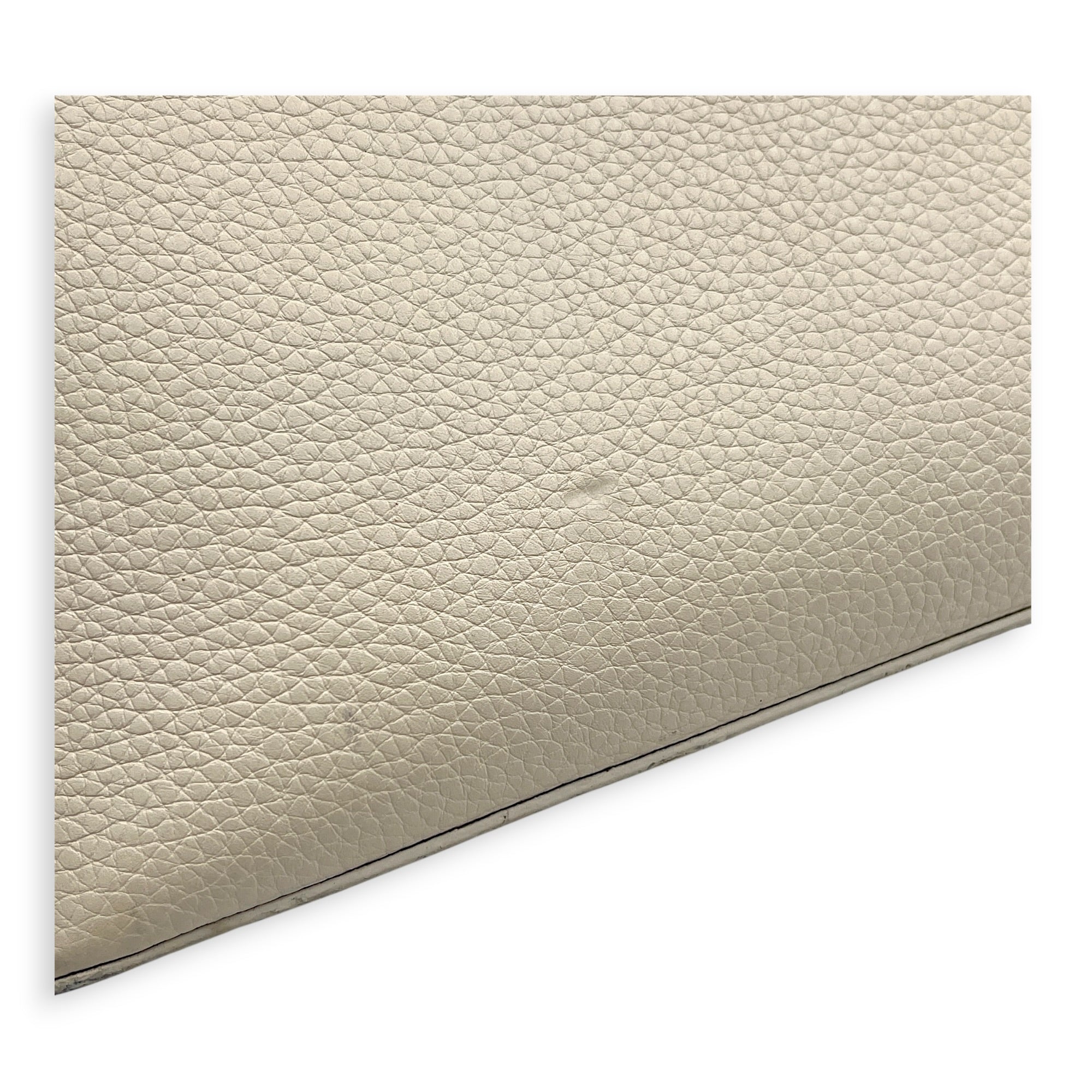 Capucines Top Handle Bag Beige in Taurillon Leather, Gold hardware