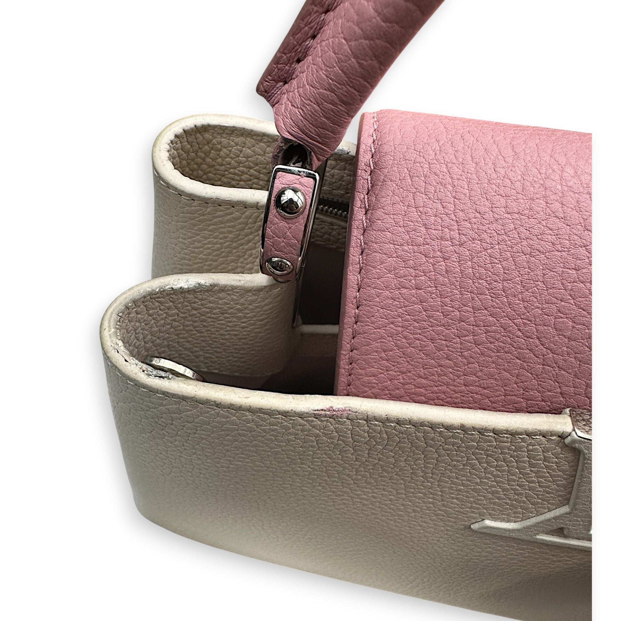 Capucines Top Handle Bag Beige in Taurillon Leather, Gold hardware