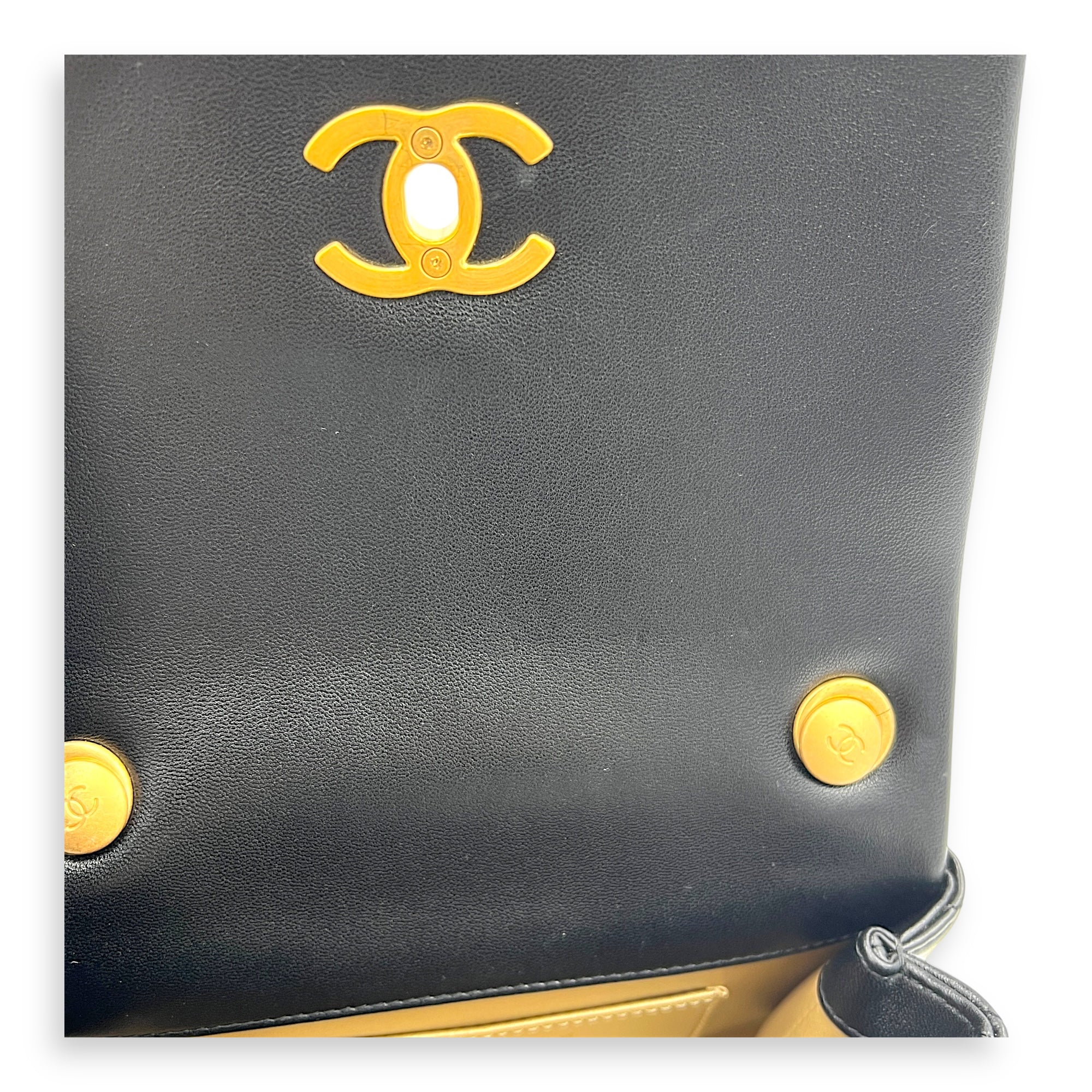 CC 24A Crossbody Bag in Lambskin, Gold hardware