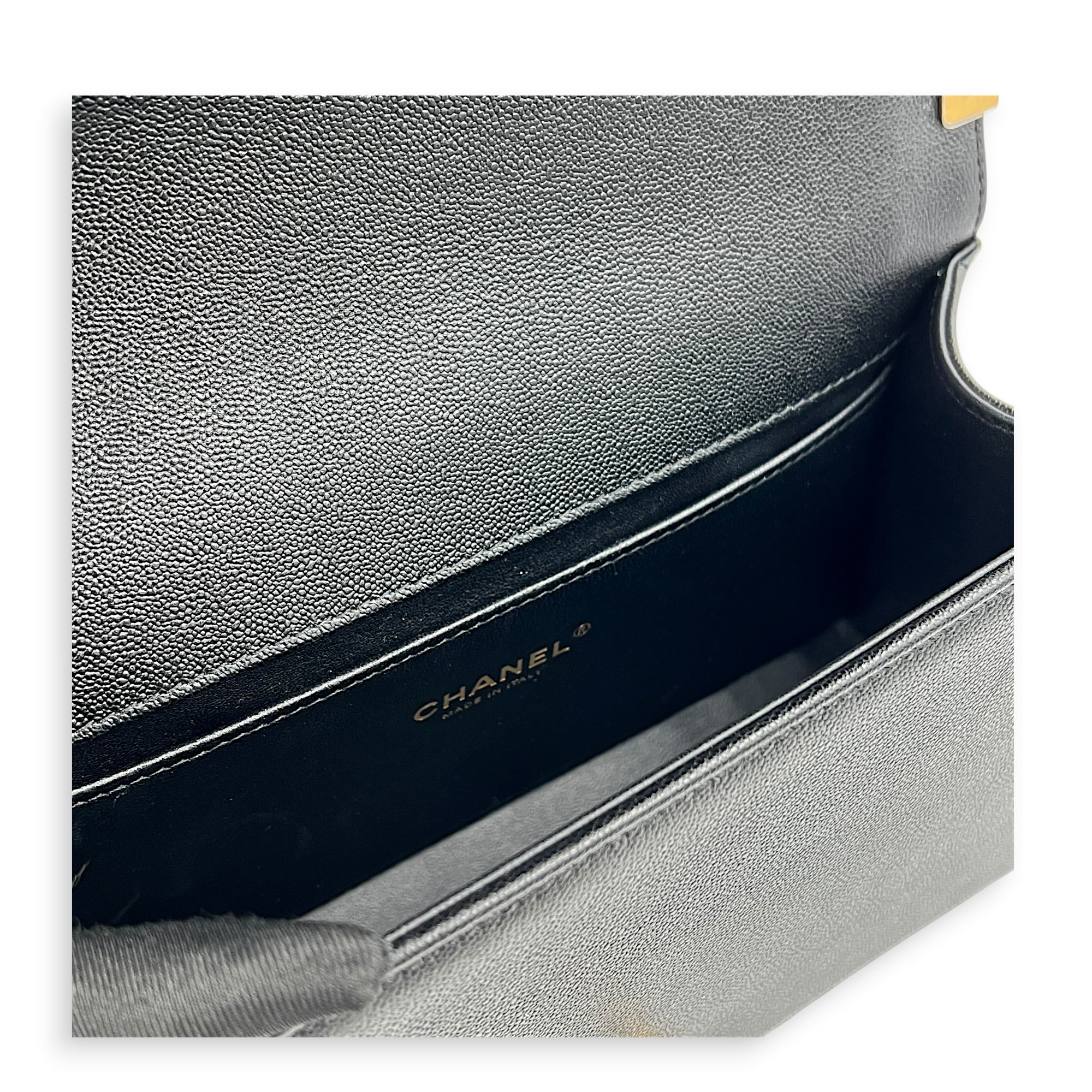 Boy Shoulder Bag Medium Black in Caviar Leather, Gold hardware