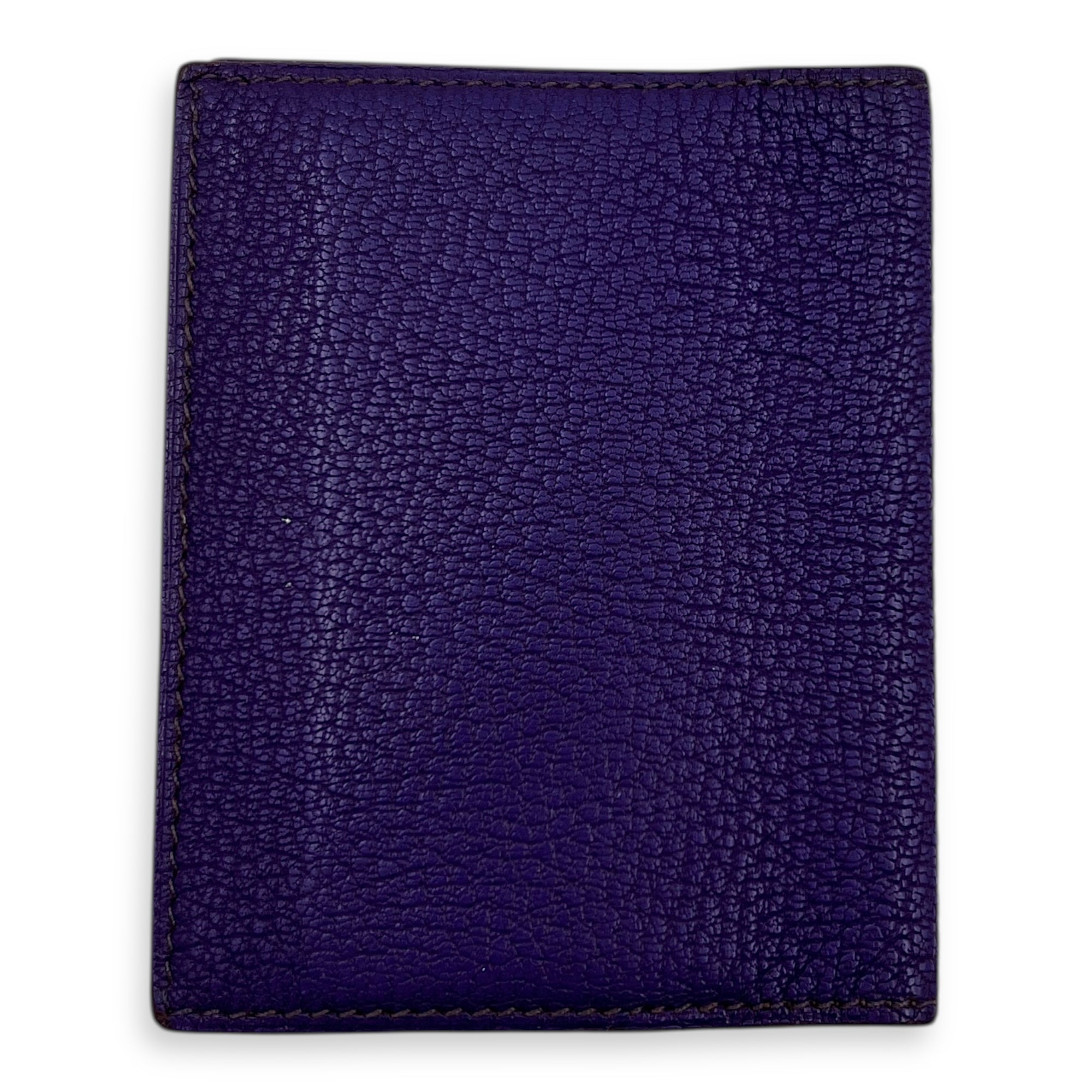 Evelyne Purple in Epsom
