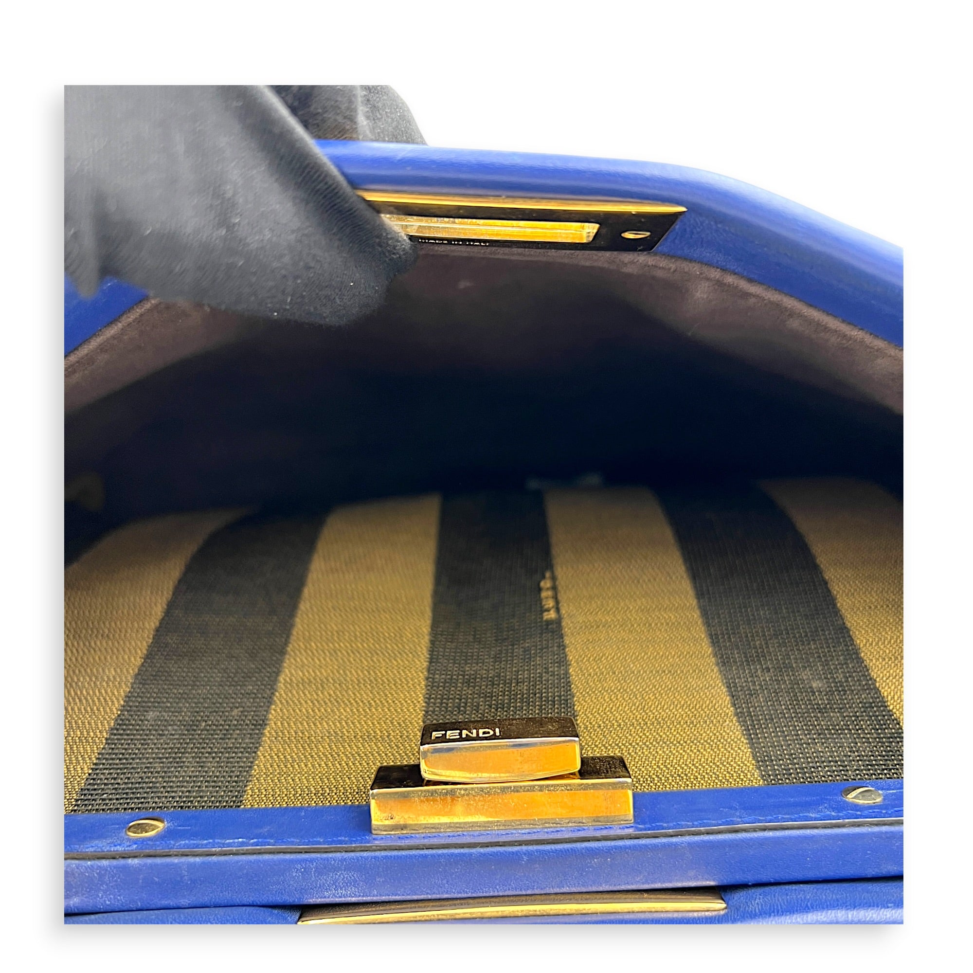 Peekaboo Top Handle Bag Blue in Calfskin, Gold hardware