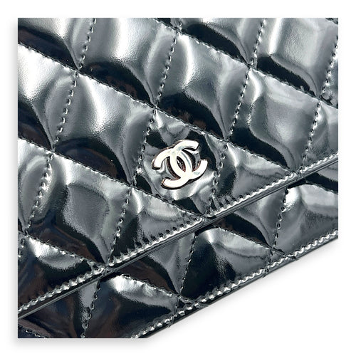 Wallet on Chain Crossbody Bag Black in Patent Leather, Silver hardware
