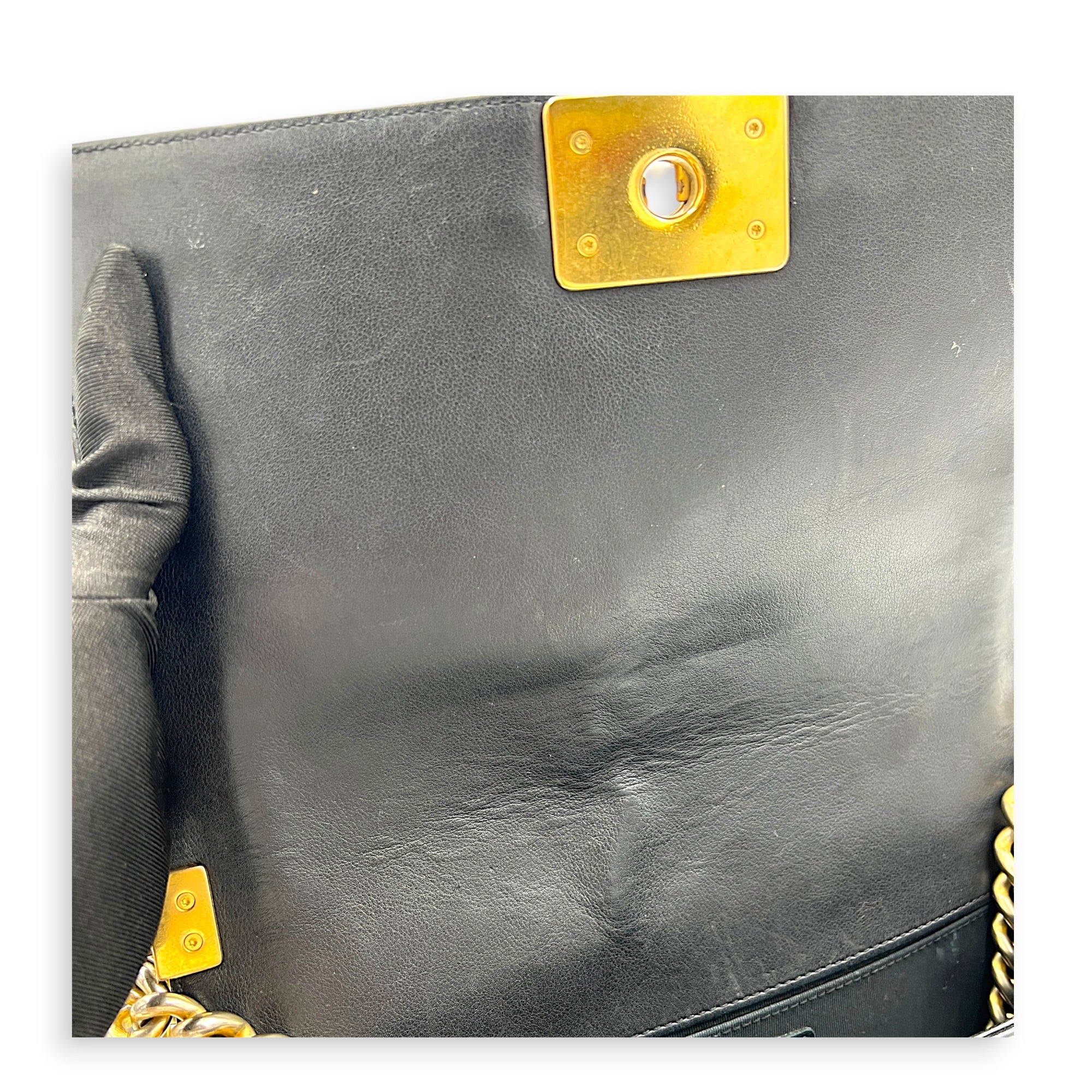 Boy Shoulder Bag Medium Black in Calfskin, Gold hardware