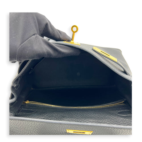 Kelly 28 Noir Top Handle Bag in Clemence, Gold hardware