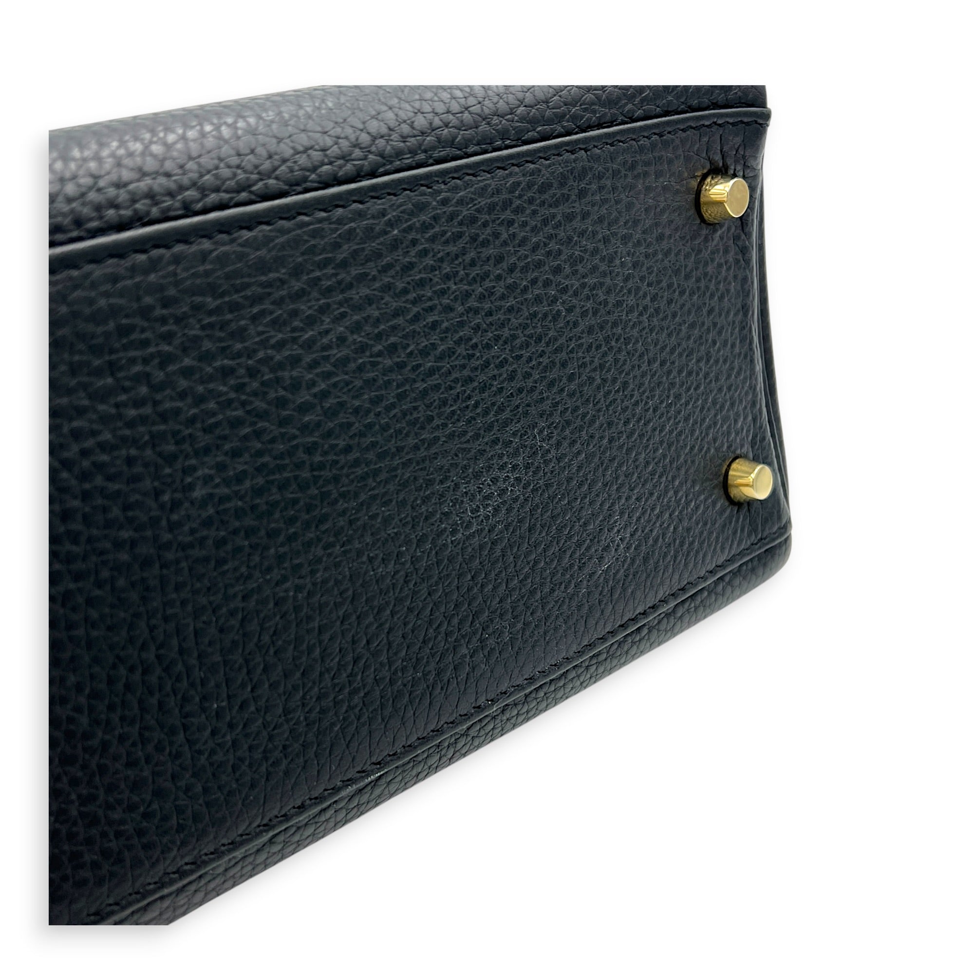 Kelly 28 Noir Top Handle Bag in Clemence, Gold hardware