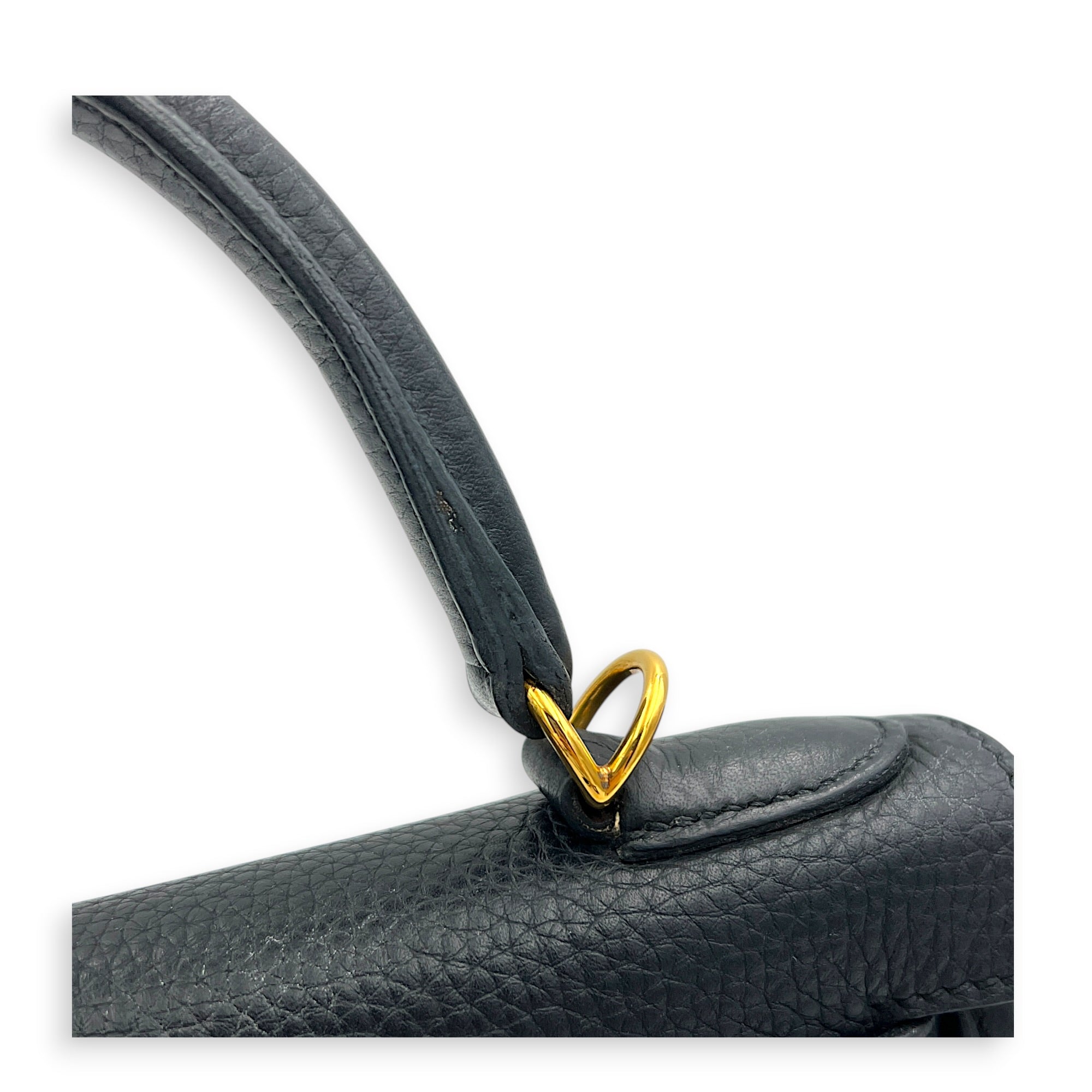 Kelly 28 Noir Top Handle Bag in Clemence, Gold hardware