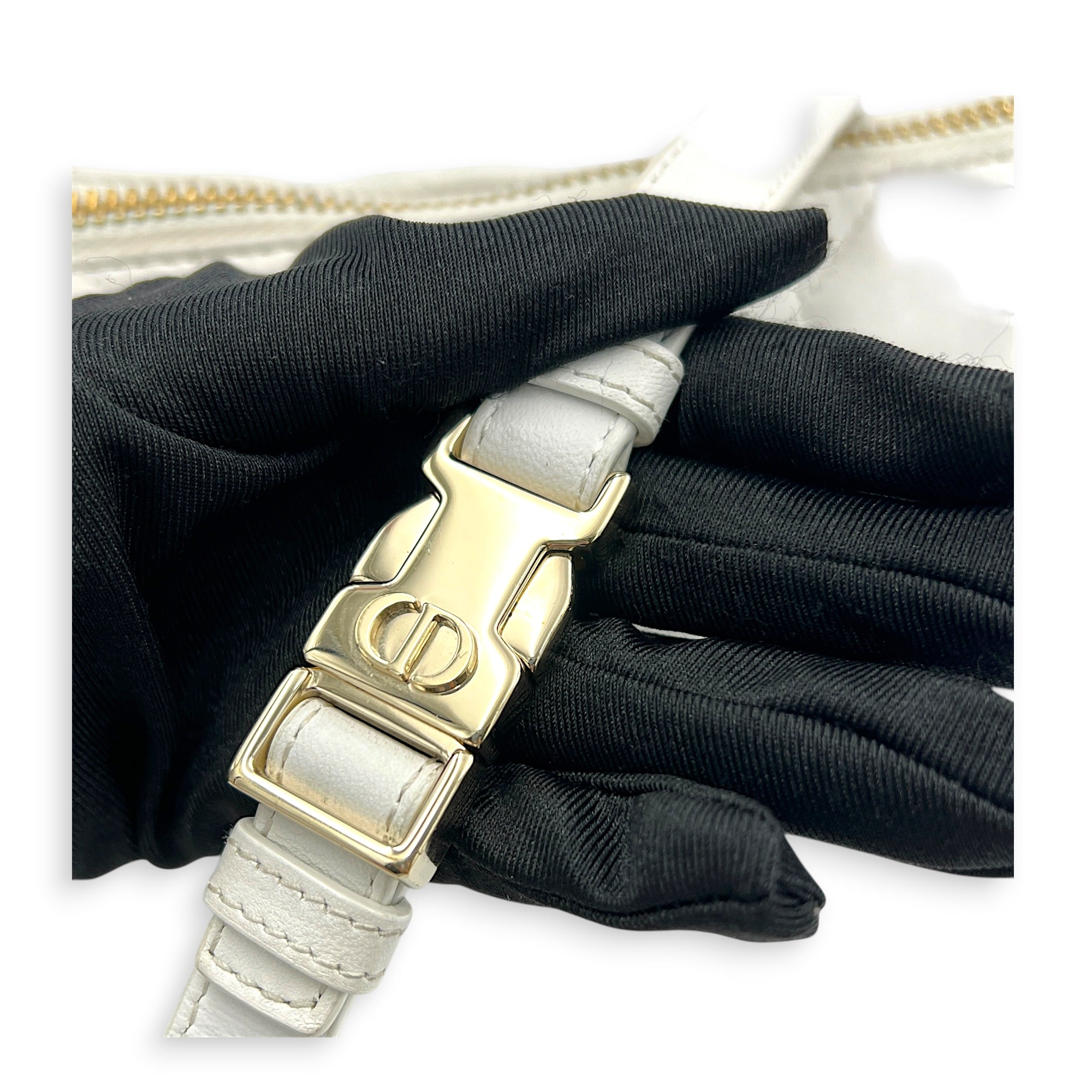 Vibes Shoulder Bag White in Lambskin, Mixed hardware