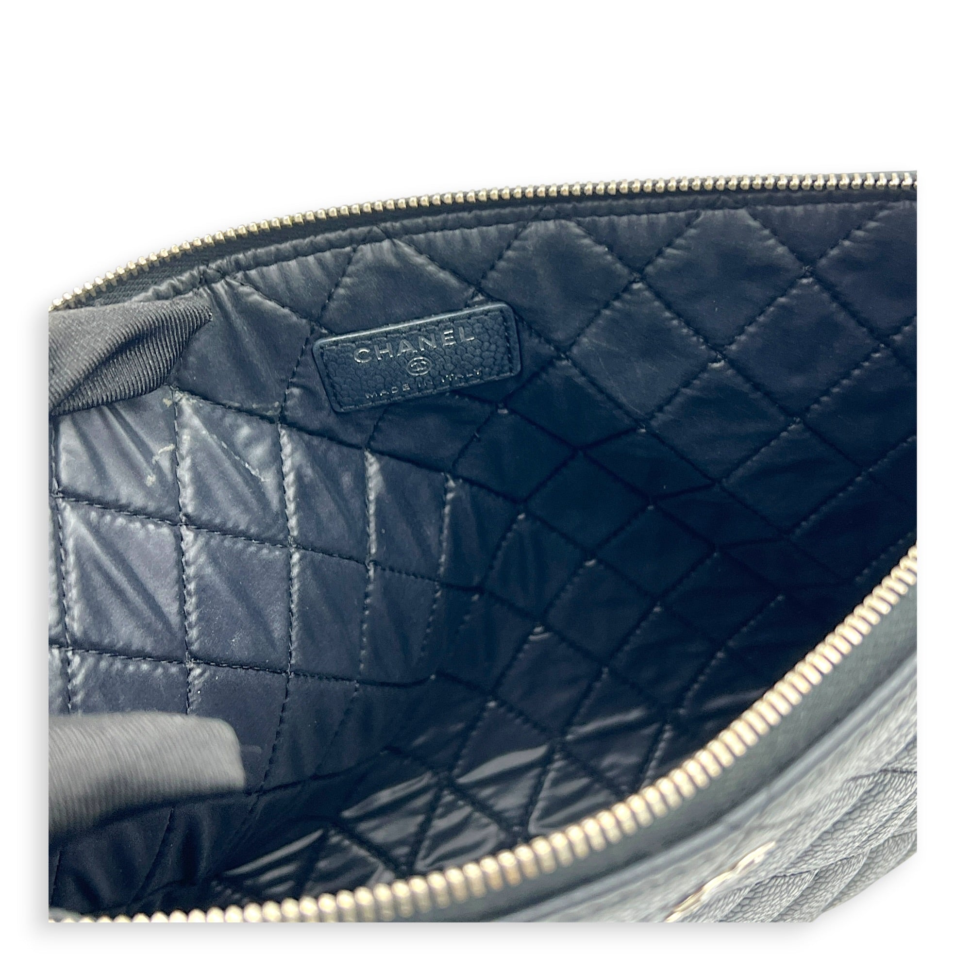 CC Black O Case Pouch in Caviar Leather, Silver hardware