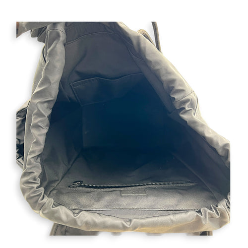 Discovery Monogram Shadow Backpack in Calfskin, Black hardware