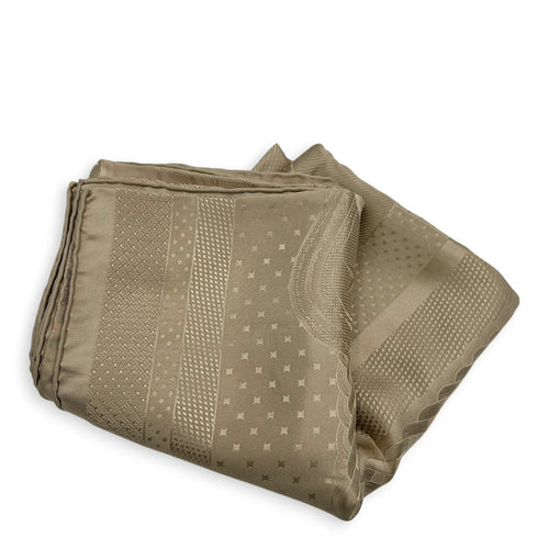 Grant Foulard 135 Beige Shawl in Silk