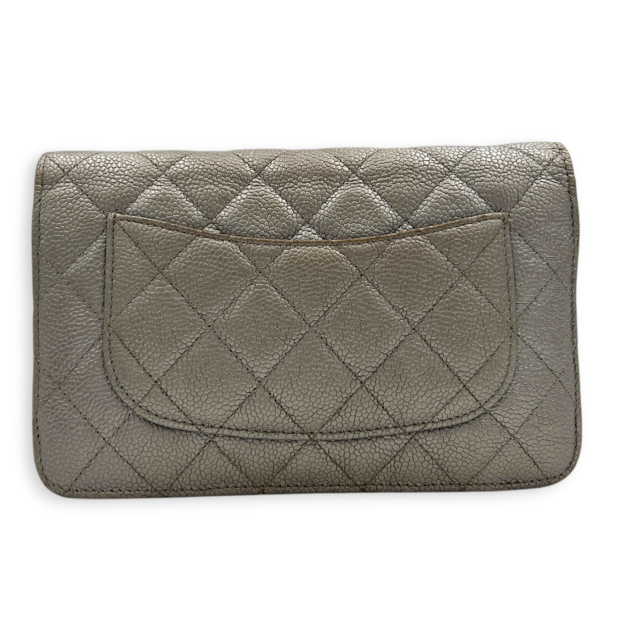 CC Silver Wallet On Chain in Caviar Leather, Silver hardware