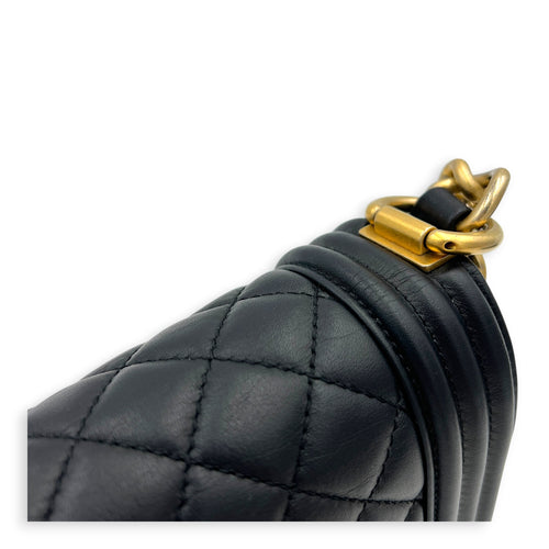 Boy Shoulder Bag Medium Black in Calfskin, Gold hardware