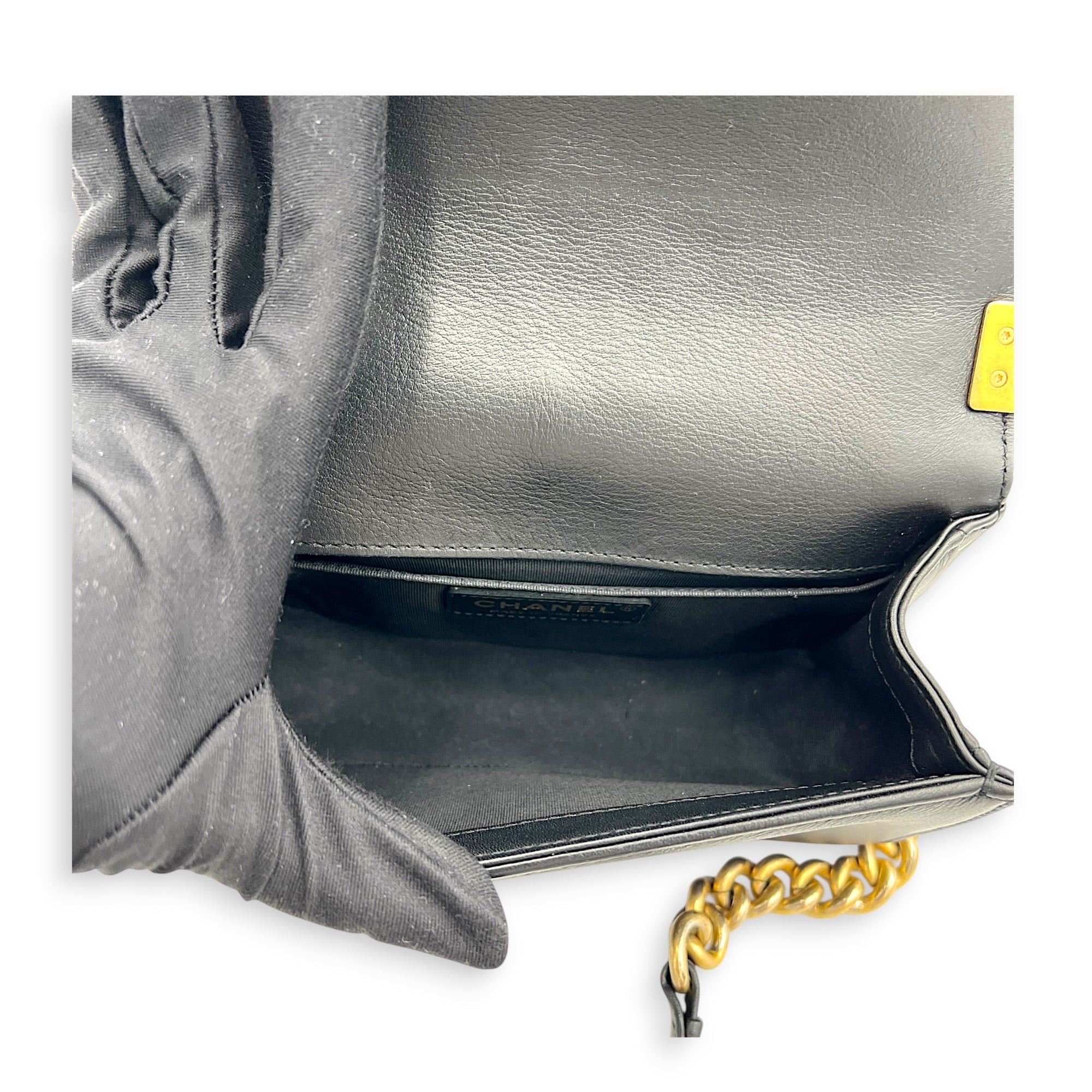Boy Shoulder Bag Medium Black in Calfskin, Gold hardware