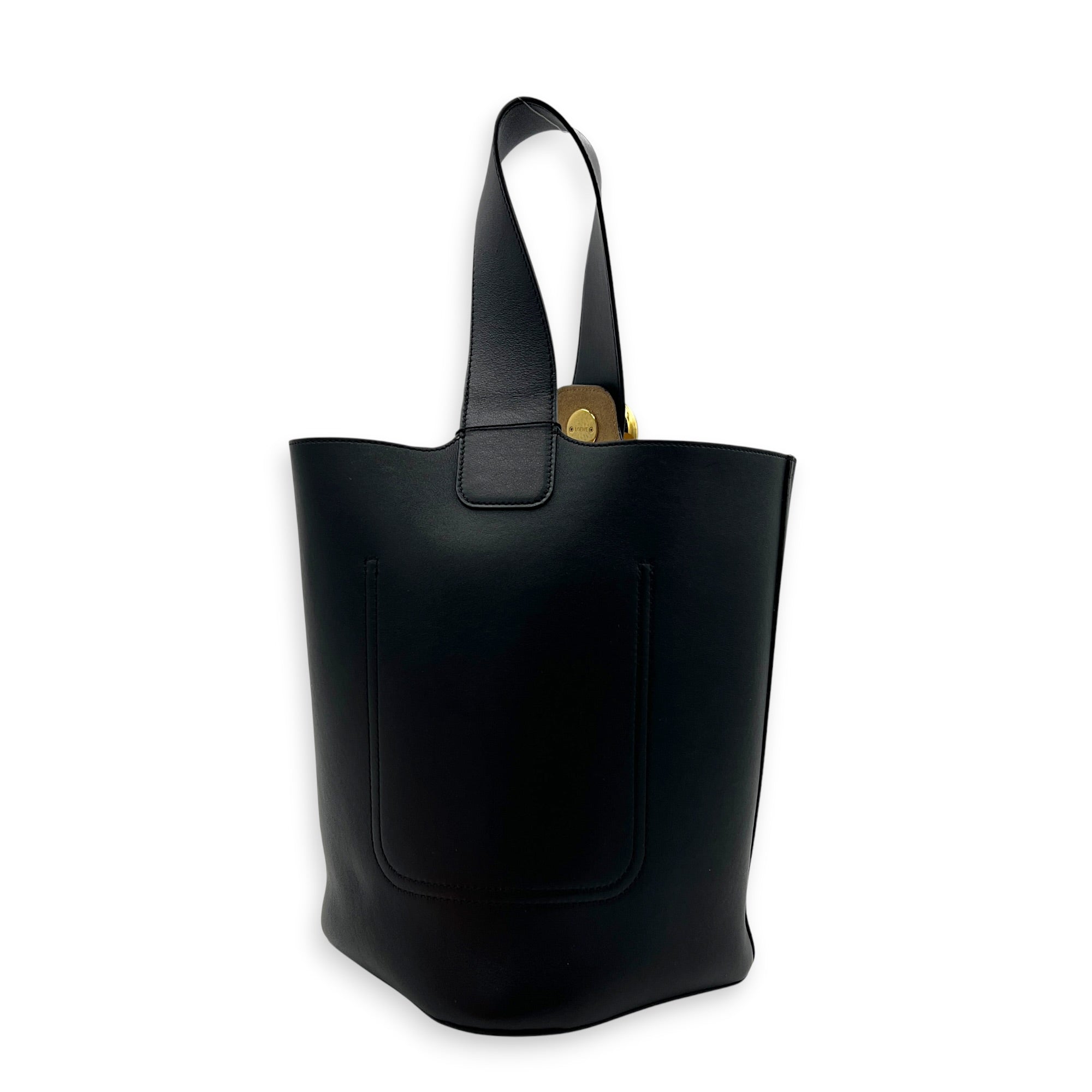 Pebble Shoulder Bag Black in Calfskin, Gold hardware